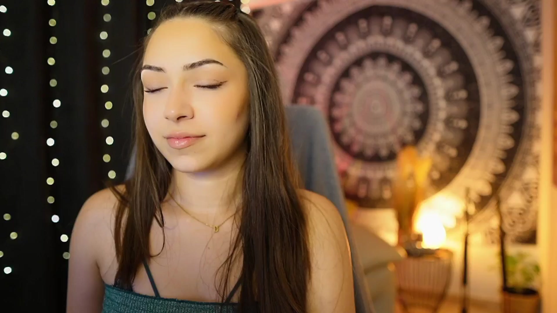 Gallery image thumbnail from Briar__Rose's myfreecams stream on, 06/14/2024, 15:20 image 16 of 20