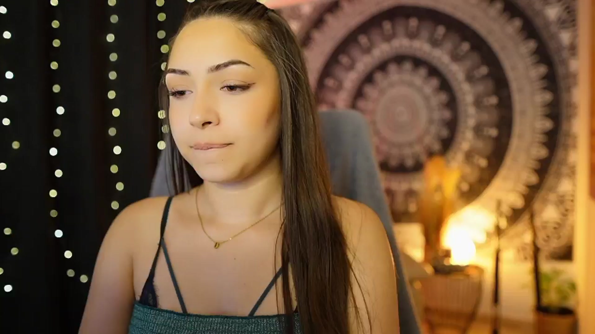 Gallery image thumbnail from Briar__Rose's myfreecams stream on, 06/14/2024, 17:43 image 7 of 20