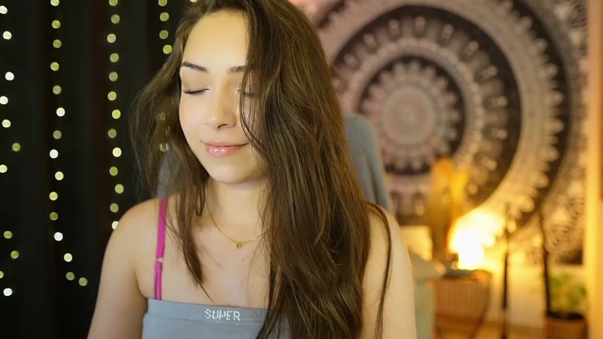 Gallery image thumbnail from Briar__Rose's myfreecams stream on, 06/15/2024, 16:43 image 8 of 20