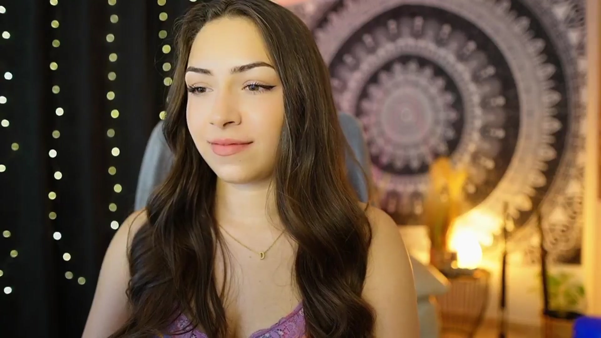 Gallery image thumbnail from Briar__Rose's myfreecams stream on, 06/17/2024, 13:56 image 10 of 20