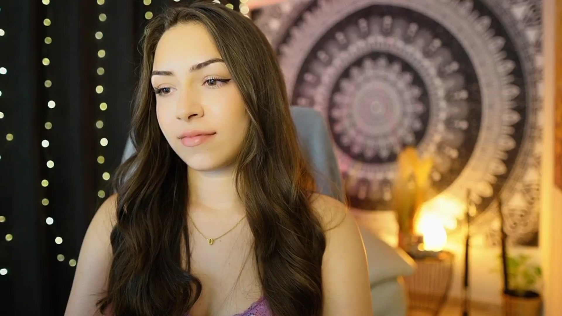 Gallery image thumbnail from Briar__Rose's myfreecams stream on, 06/17/2024, 17:56 image 18 of 20