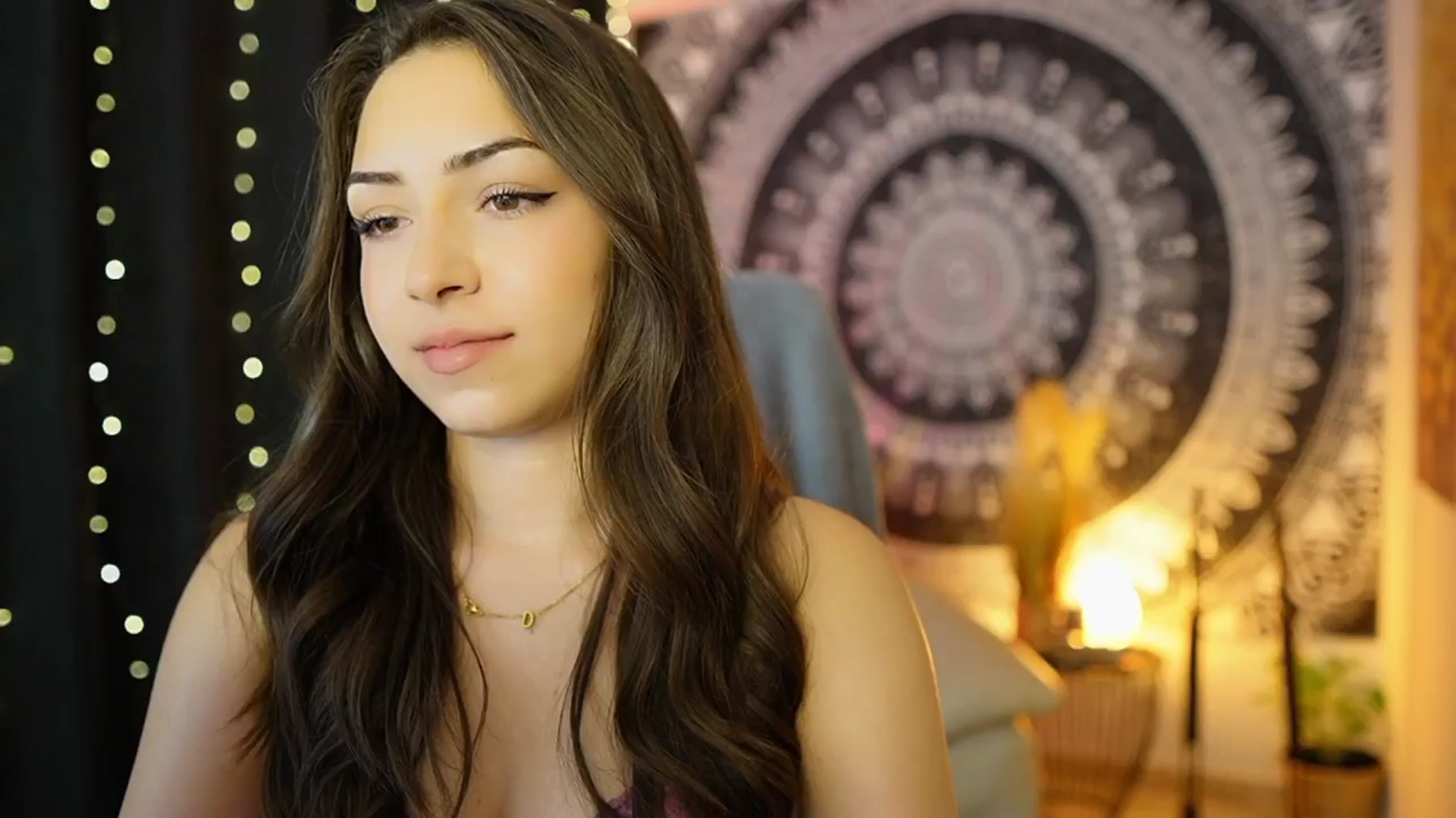 Gallery image thumbnail from Briar__Rose's myfreecams stream on, 06/17/2024, 17:56 image 6 of 20