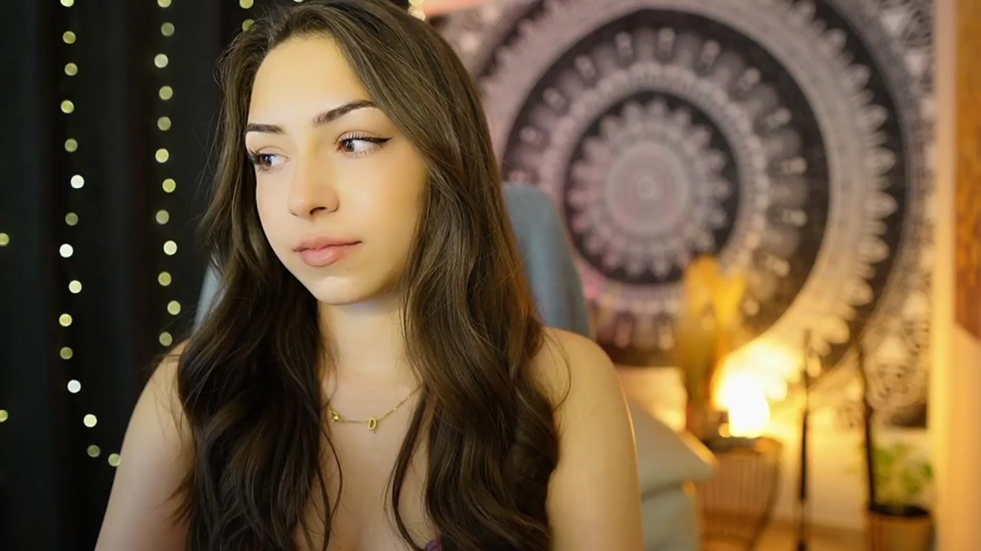Gallery image thumbnail from Briar__Rose's myfreecams stream on, 06/17/2024, 17:56 image 8 of 20