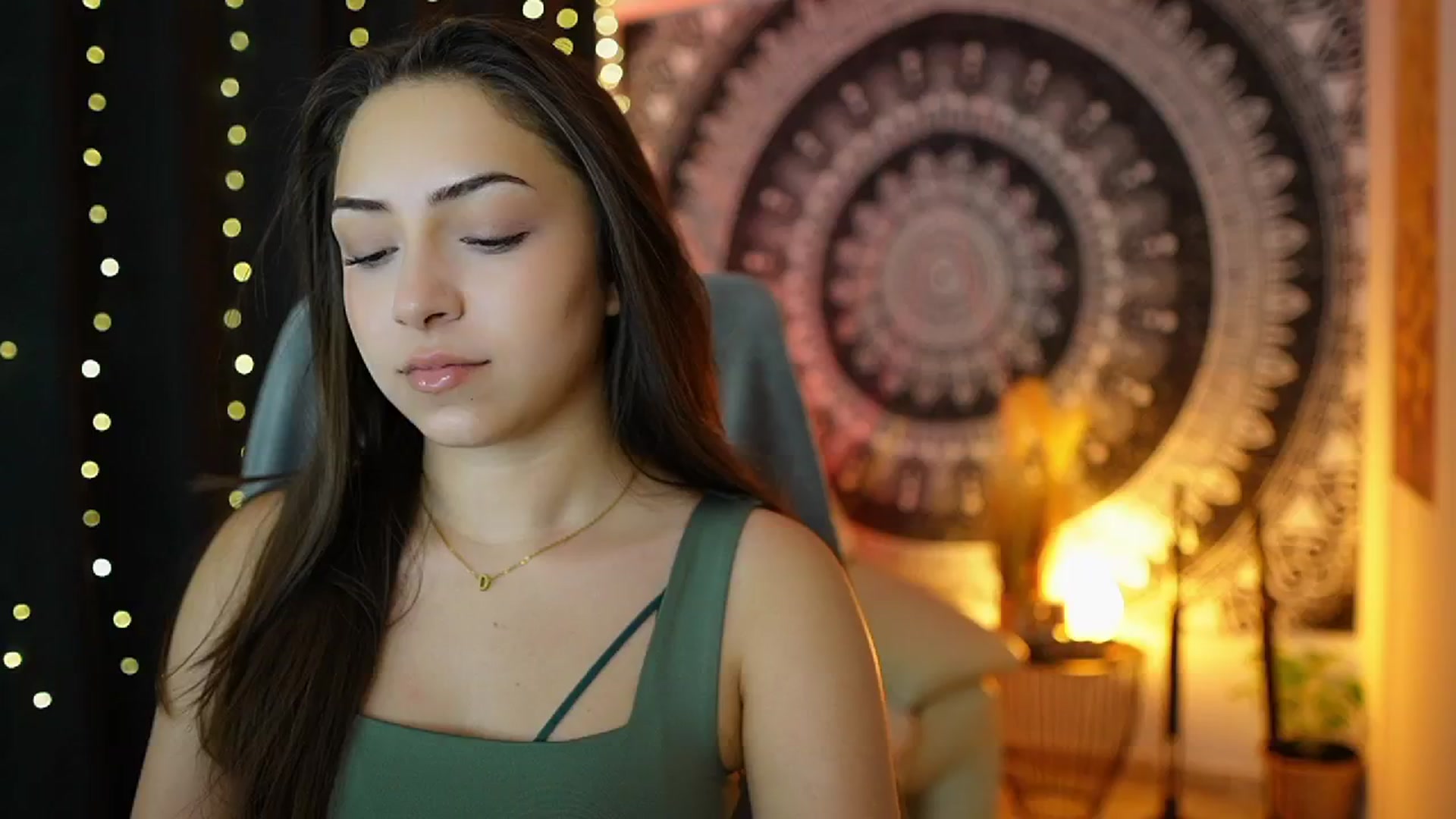 Gallery image thumbnail from Briar__Rose's myfreecams stream on, 06/20/2024, 14:14 image 14 of 20