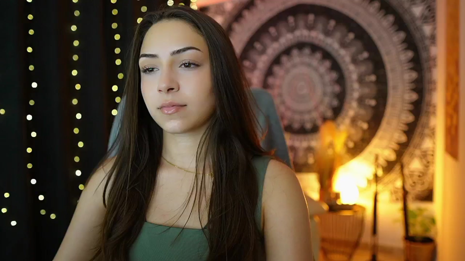Gallery image thumbnail from Briar__Rose's myfreecams stream on, 06/20/2024, 14:14 image 18 of 20