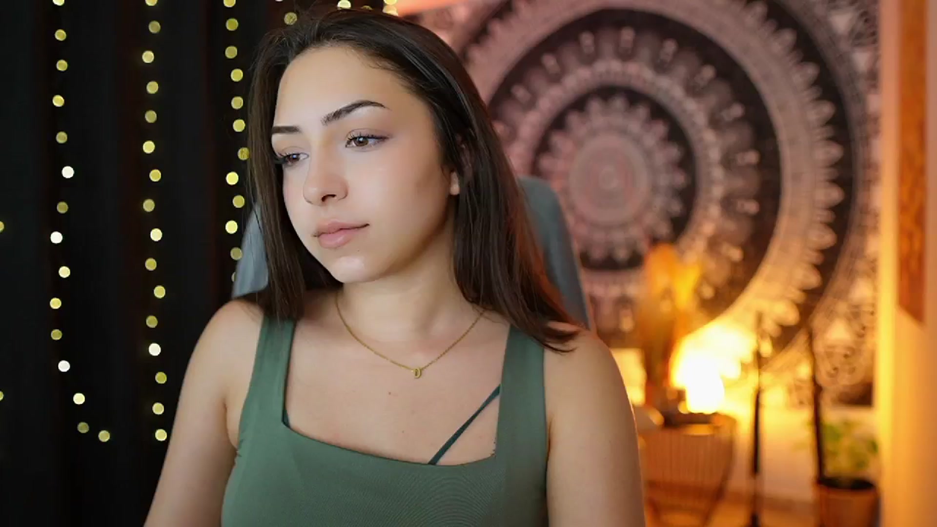 Gallery image thumbnail from Briar__Rose's myfreecams stream on, 06/20/2024, 15:53 image 16 of 20