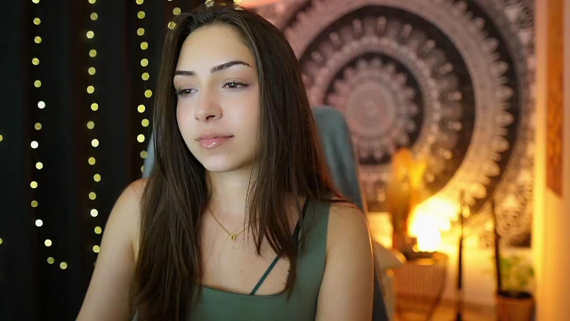 Gallery image thumbnail from Briar__Rose's myfreecams stream on, 06/20/2024, 16:44 image 14 of 20