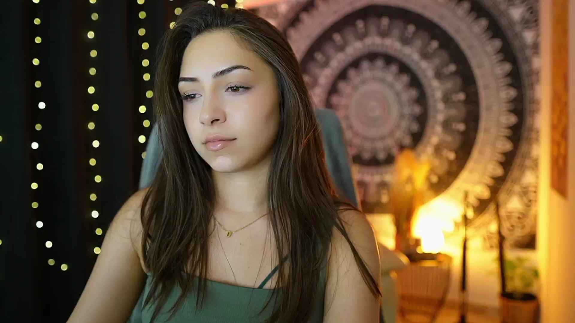 Gallery image thumbnail from Briar__Rose's myfreecams stream on, 06/20/2024, 17:45 image 14 of 20