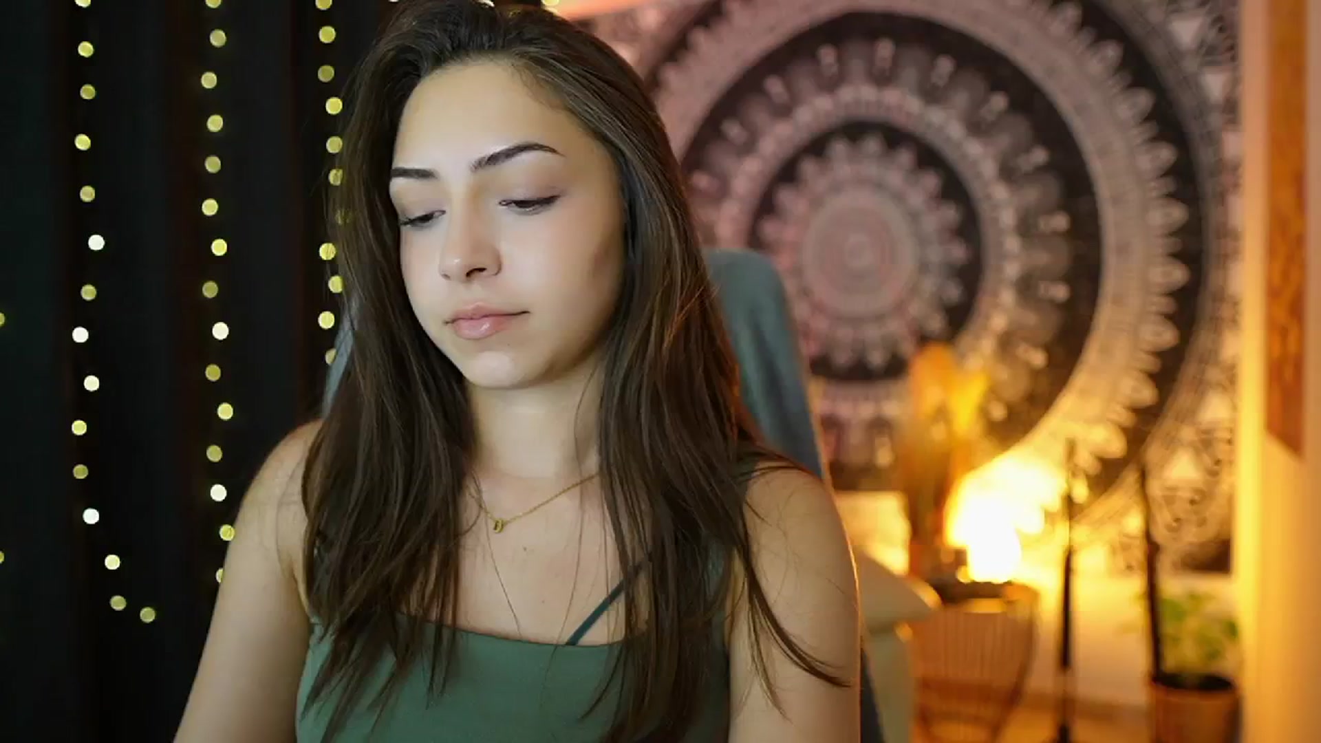 Gallery image thumbnail from Briar__Rose's myfreecams stream on, 06/20/2024, 17:45 image 15 of 20