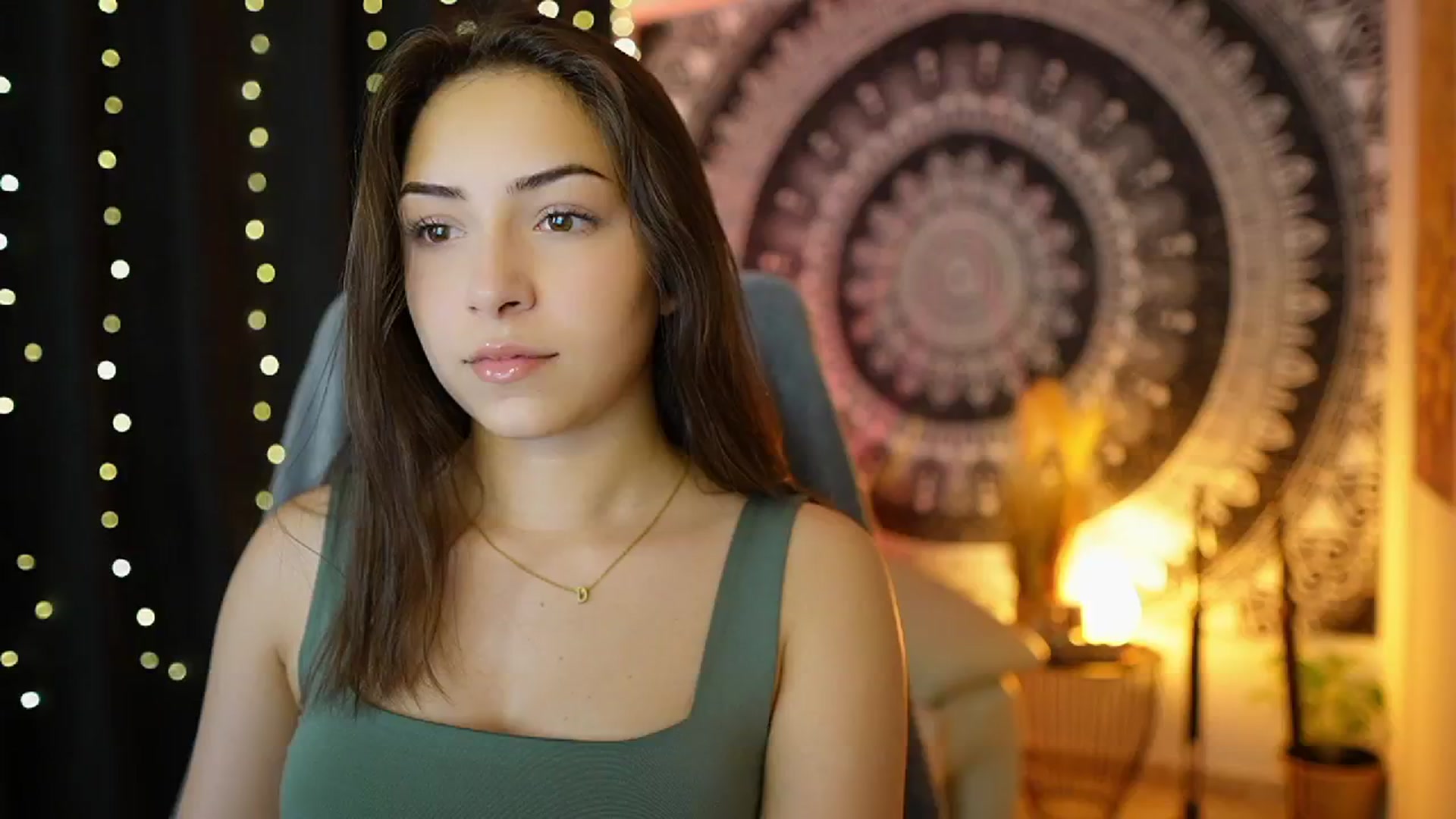 Gallery image thumbnail from Briar__Rose's myfreecams stream on, 06/25/2024, 13:42 image 10 of 20