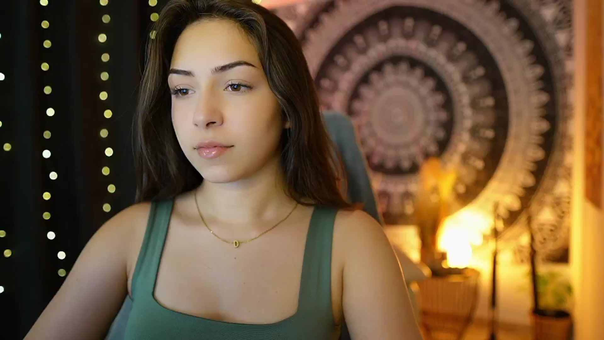 Gallery image thumbnail from Briar__Rose's myfreecams stream on, 06/25/2024, 15:35 image 14 of 20