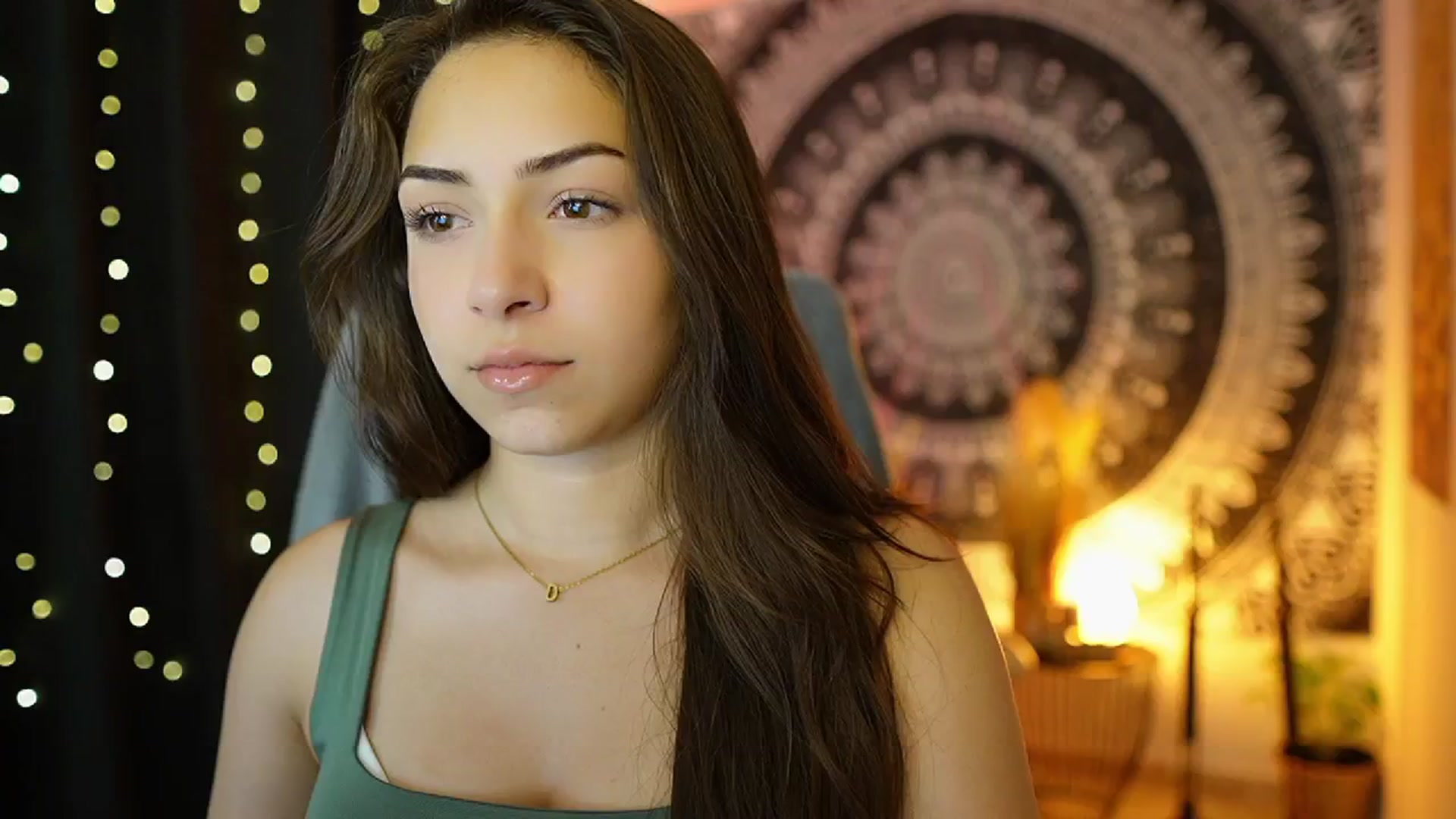 Gallery image thumbnail from Briar__Rose's myfreecams stream on, 06/25/2024, 16:38 image 16 of 20