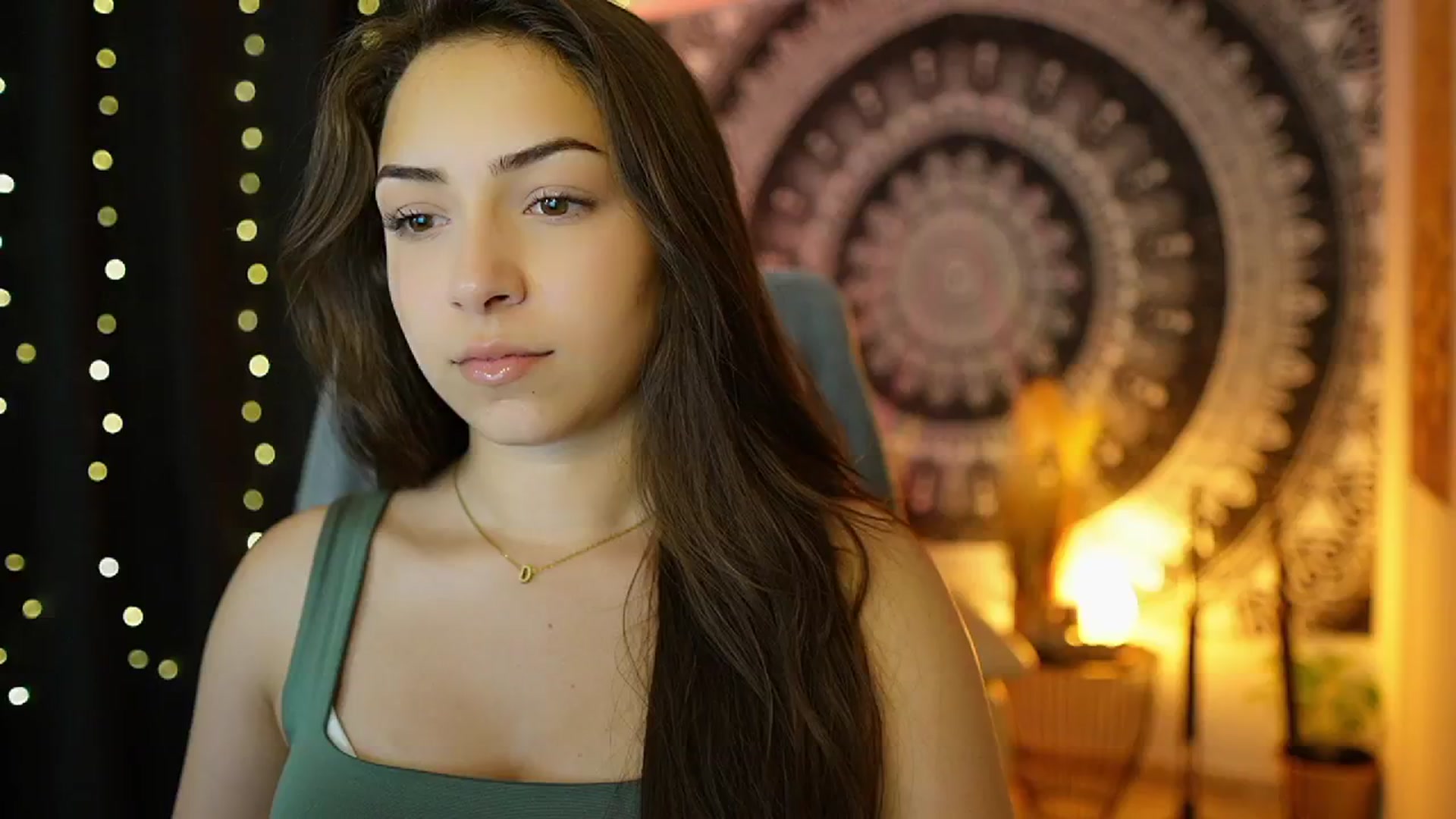 Gallery image thumbnail from Briar__Rose's myfreecams stream on, 06/25/2024, 16:38 image 12 of 20