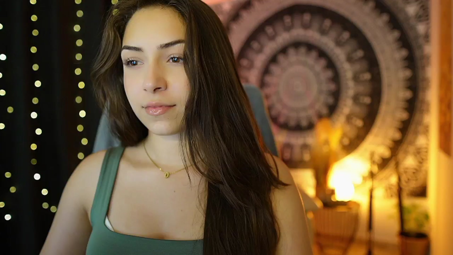 Gallery image thumbnail from Briar__Rose's myfreecams stream on, 06/25/2024, 16:38 image 8 of 20