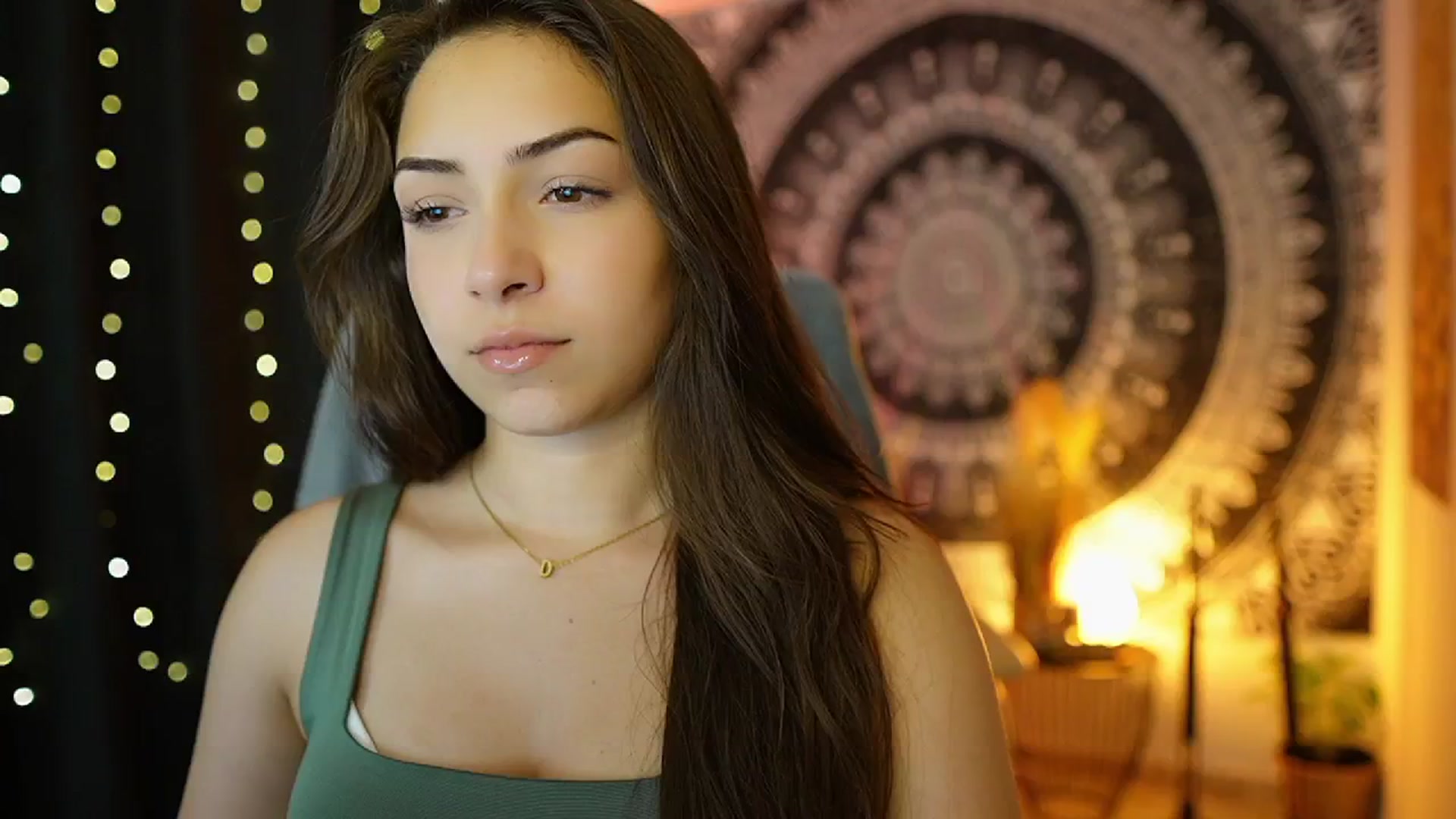 Gallery image thumbnail from Briar__Rose's myfreecams stream on, 06/25/2024, 16:38 image 13 of 20