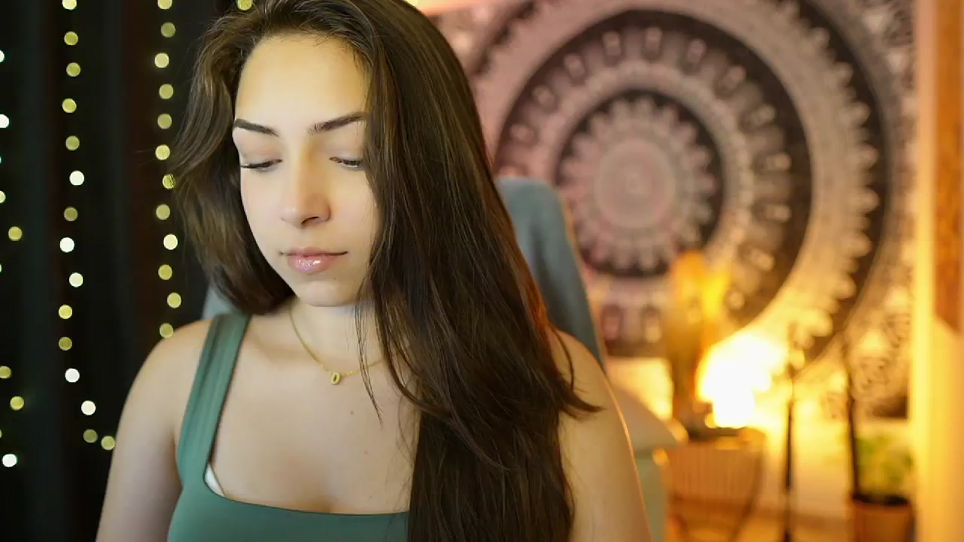 Gallery image thumbnail from Briar__Rose's myfreecams stream on, 06/25/2024, 16:38 image 7 of 20