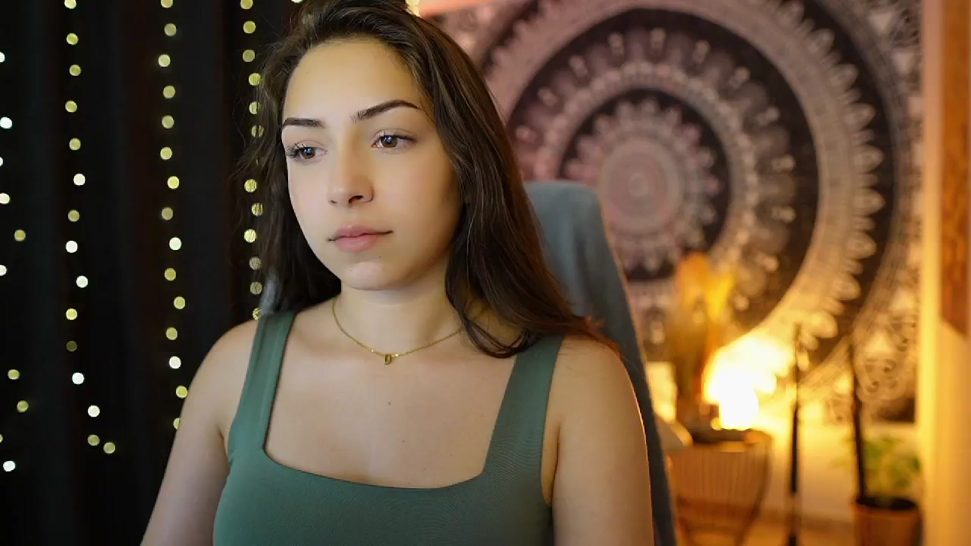 Gallery image thumbnail from Briar__Rose's myfreecams stream on, 06/25/2024, 17:40 image 18 of 20