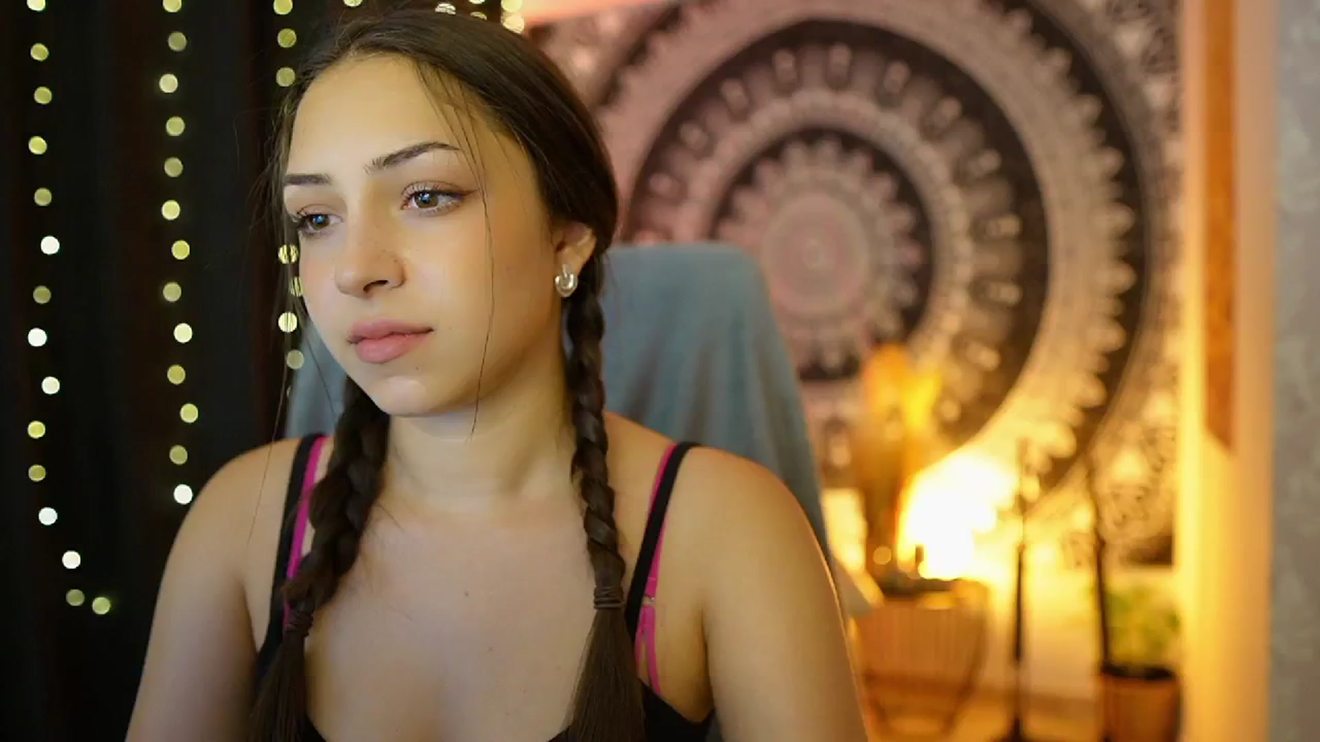 Gallery image thumbnail from Briar__Rose's myfreecams stream on, 07/02/2024, 14:45 image 17 of 20