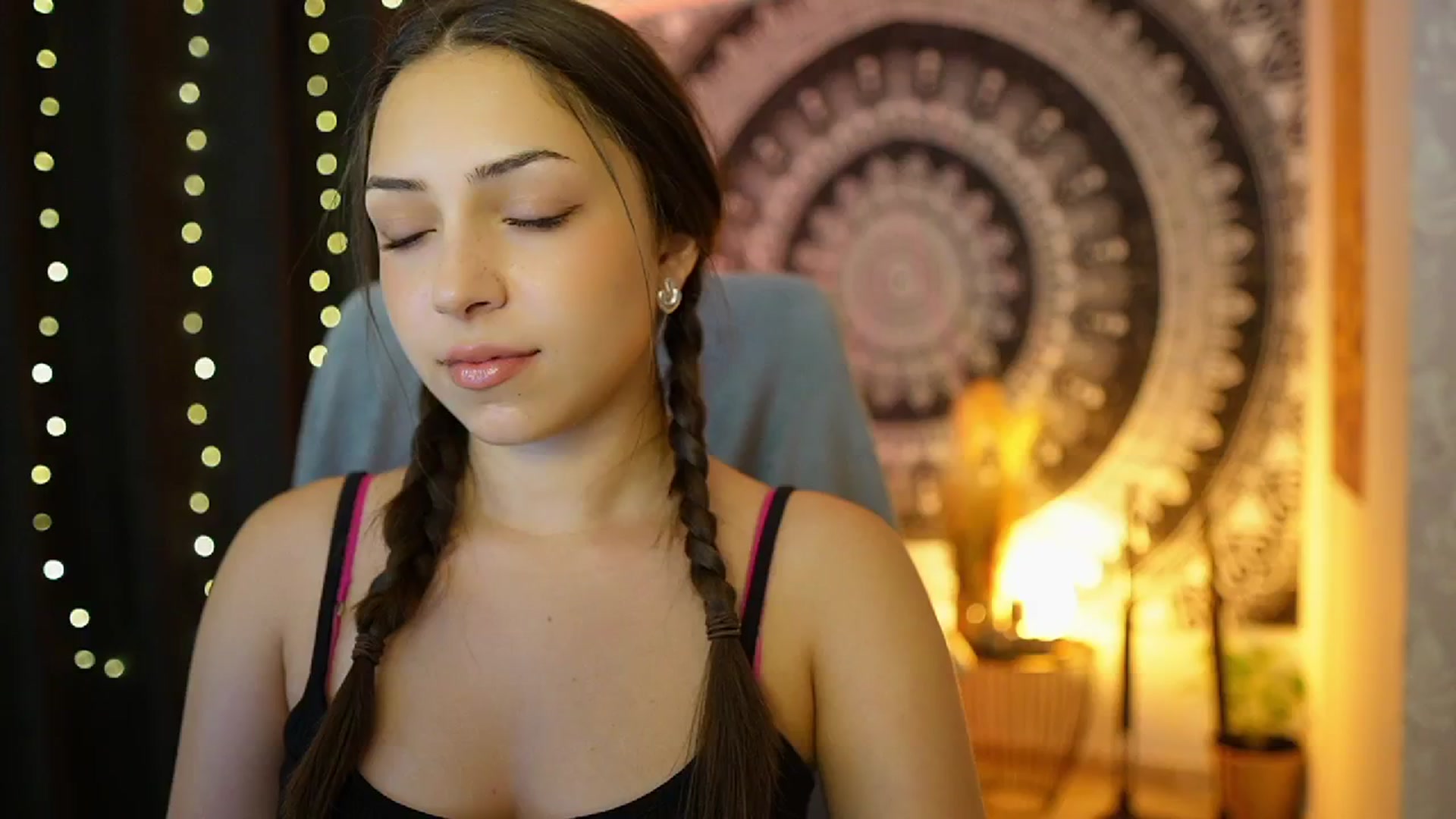 Gallery image thumbnail from Briar__Rose's myfreecams stream on, 07/02/2024, 16:37 image 12 of 20