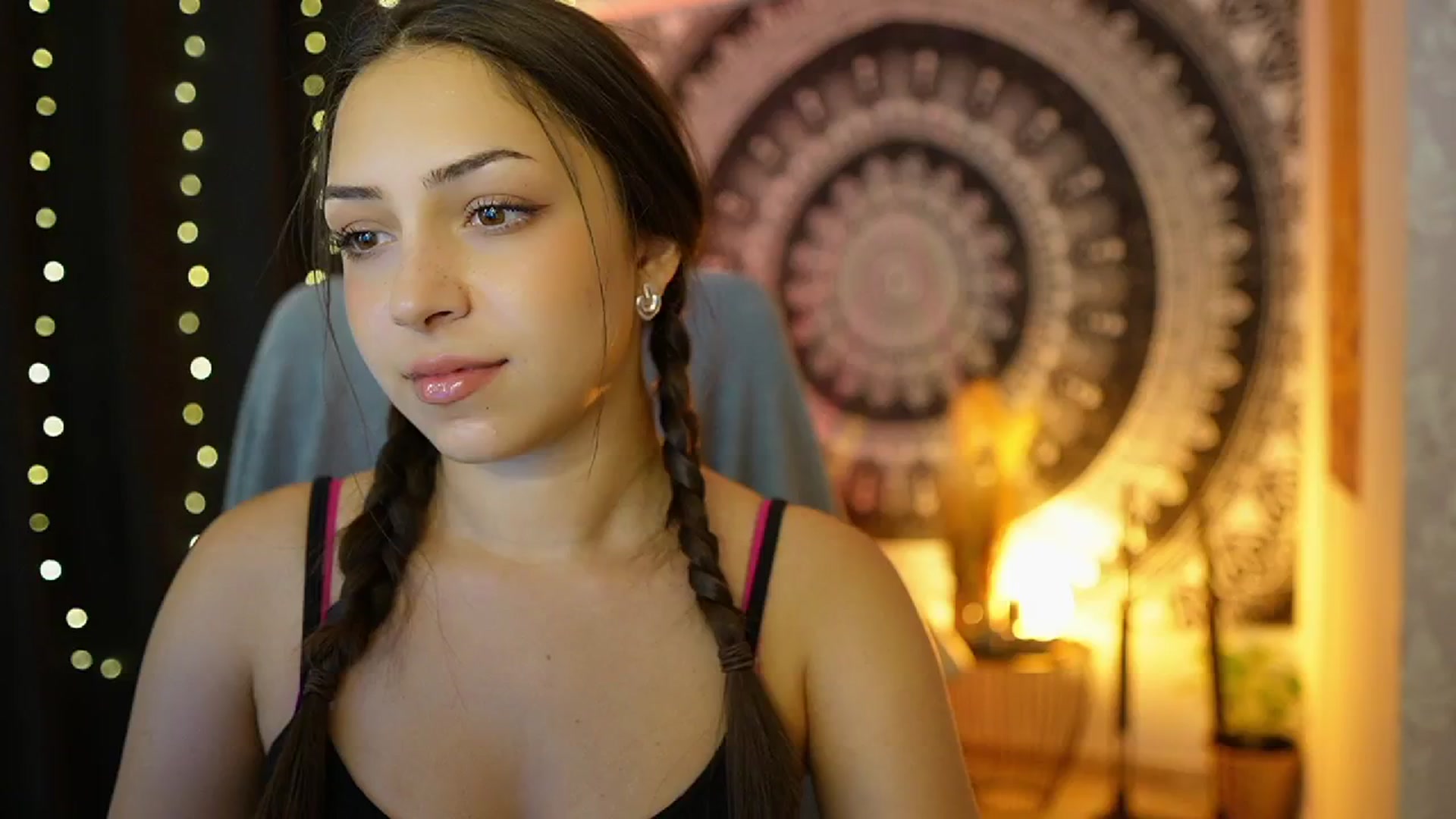 Gallery image thumbnail from Briar__Rose's myfreecams stream on, 07/02/2024, 16:37 image 10 of 20