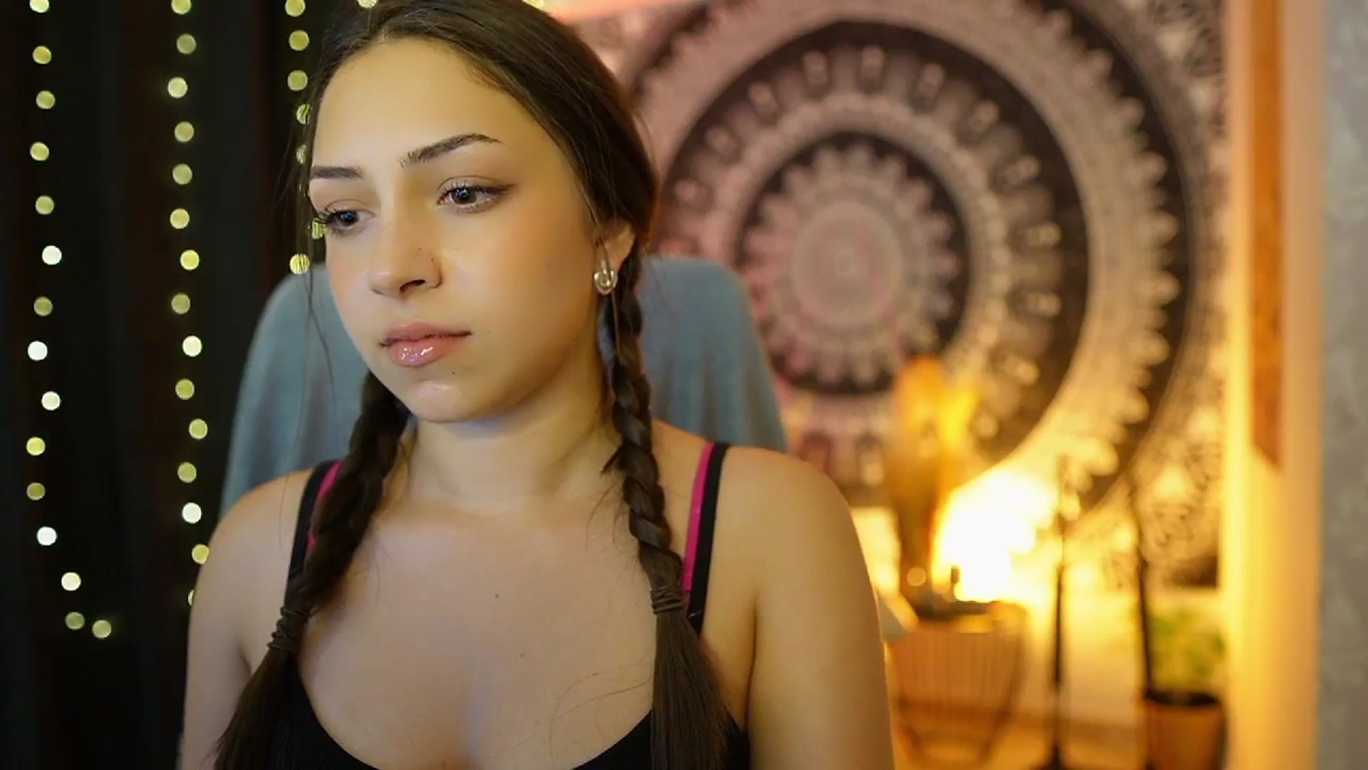 Gallery image thumbnail from Briar__Rose's myfreecams stream on, 07/02/2024, 18:00 image 16 of 20