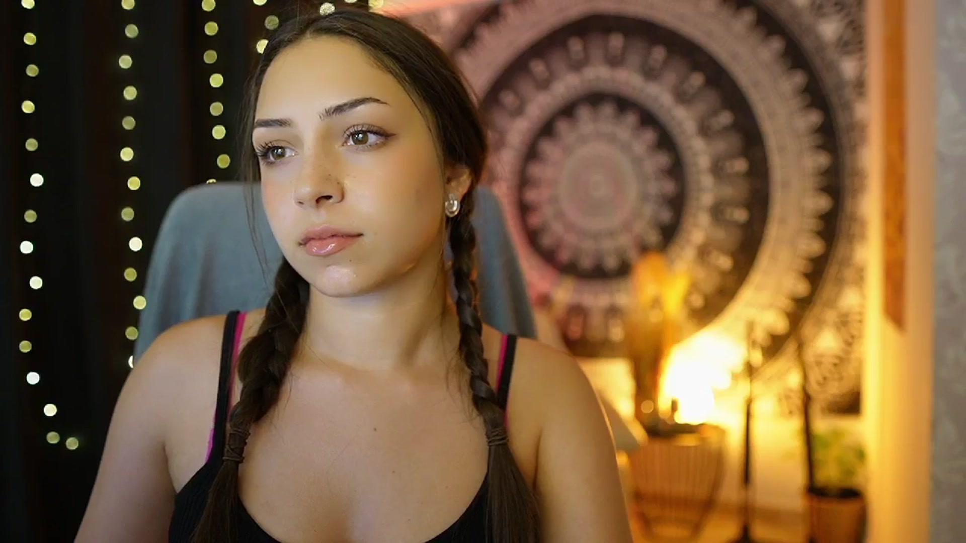Gallery image thumbnail from Briar__Rose's myfreecams stream on, 07/02/2024, 18:00 image 19 of 20