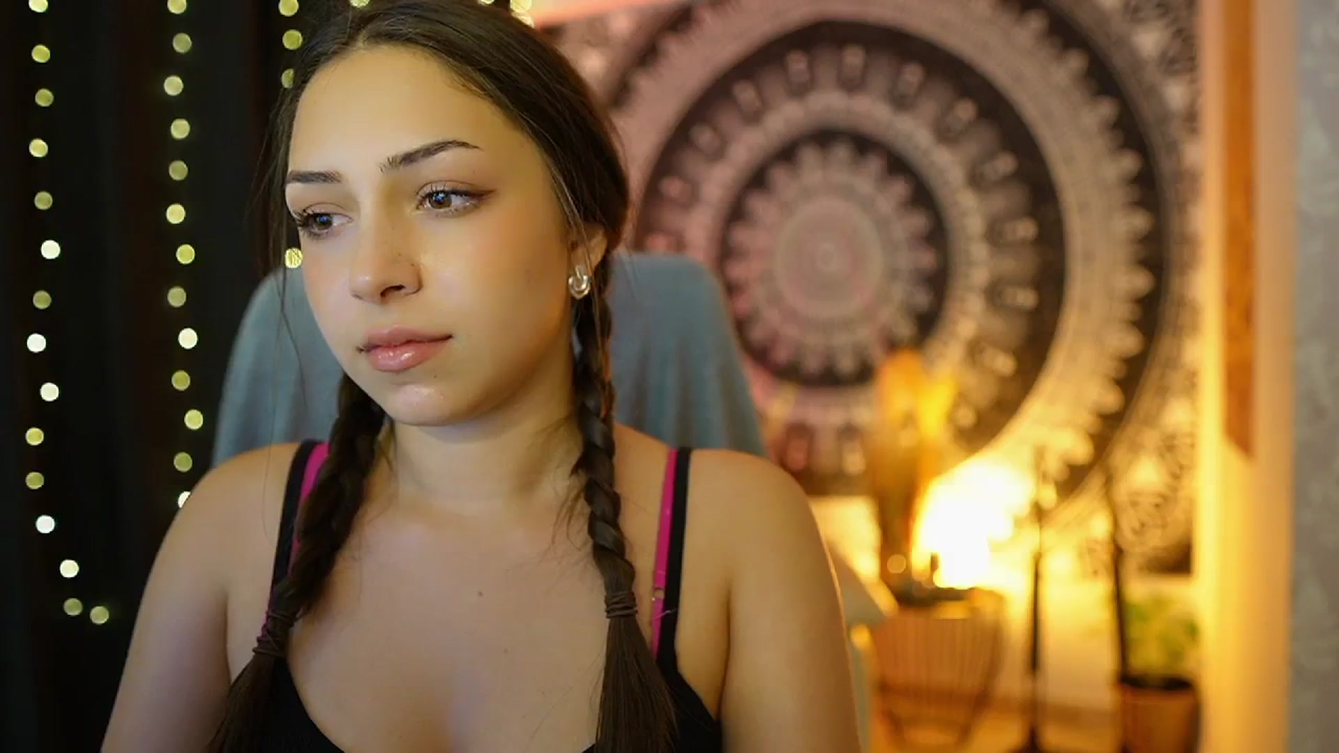 Gallery image thumbnail from Briar__Rose's myfreecams stream on, 07/02/2024, 18:00 image 9 of 20