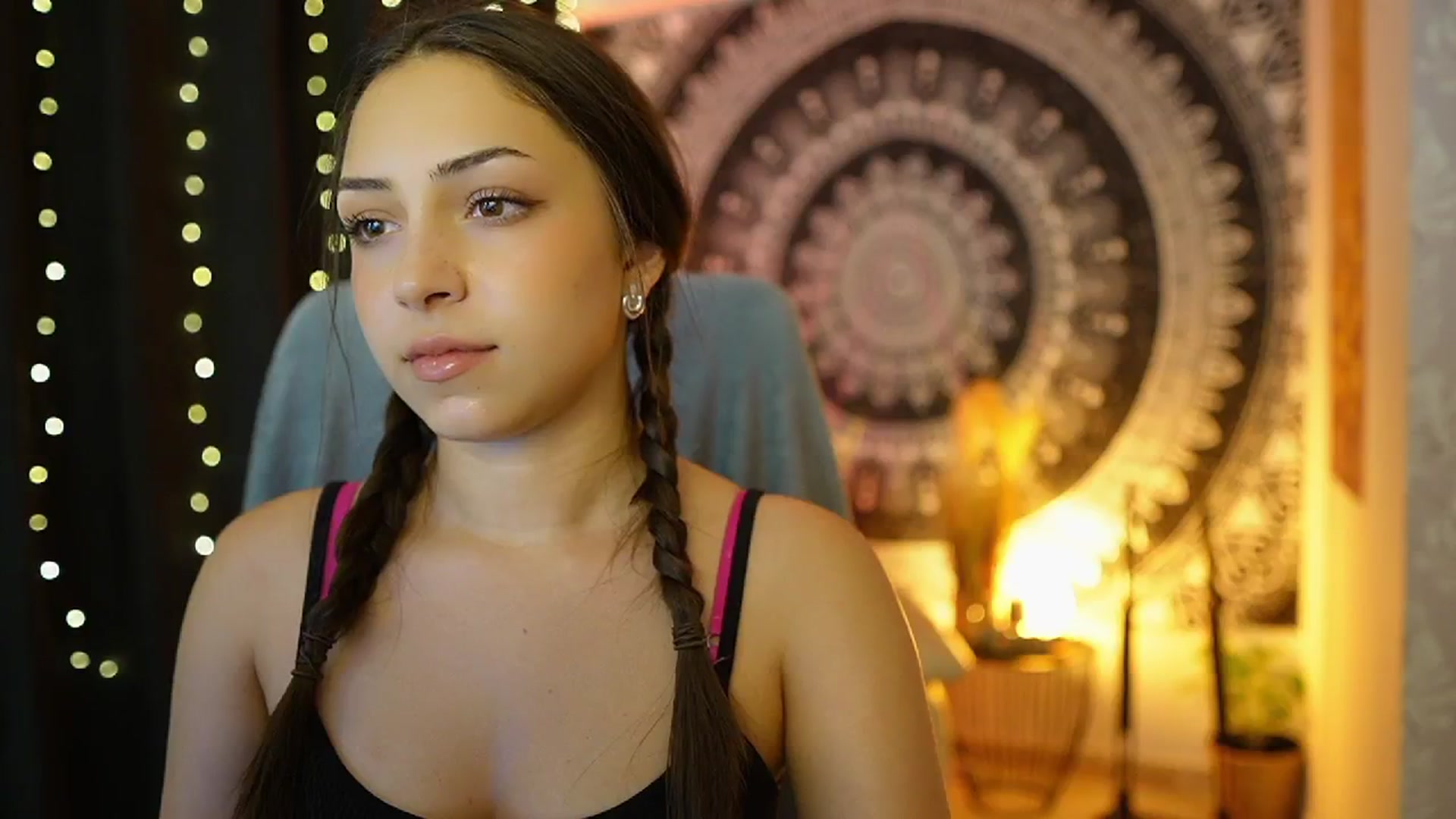 Gallery image thumbnail from Briar__Rose's myfreecams stream on, 07/02/2024, 18:00 image 12 of 20