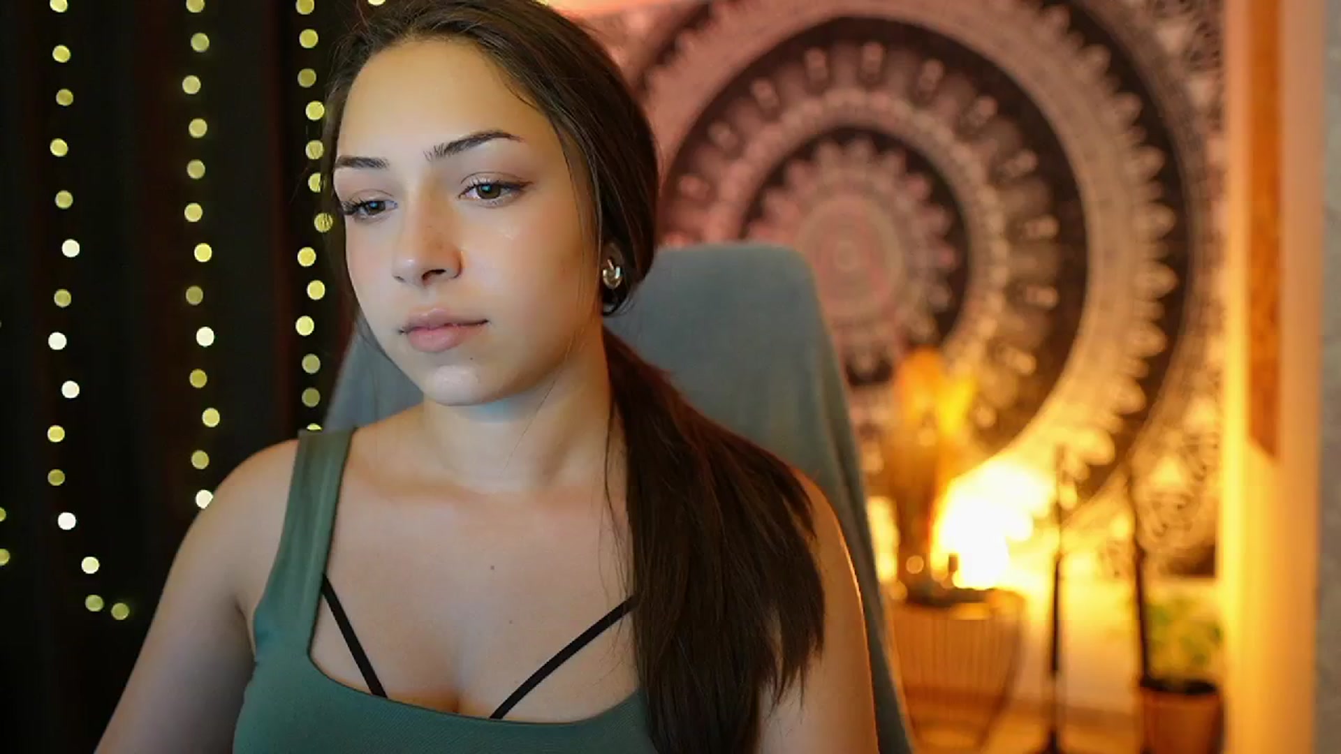 Gallery image thumbnail from Briar__Rose's myfreecams stream on, 07/03/2024, 18:01 image 18 of 20