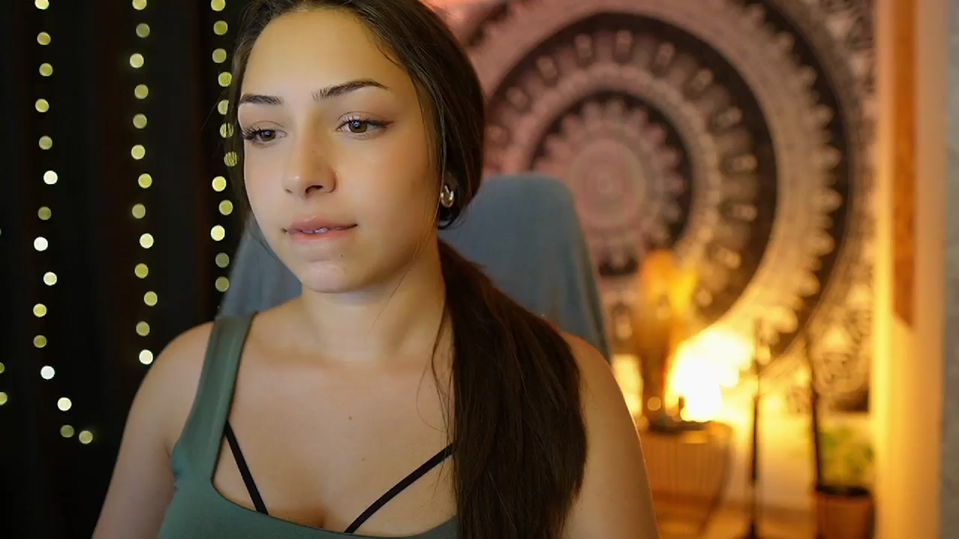 Gallery image thumbnail from Briar__Rose's myfreecams stream on, 07/03/2024, 18:01 image 8 of 20