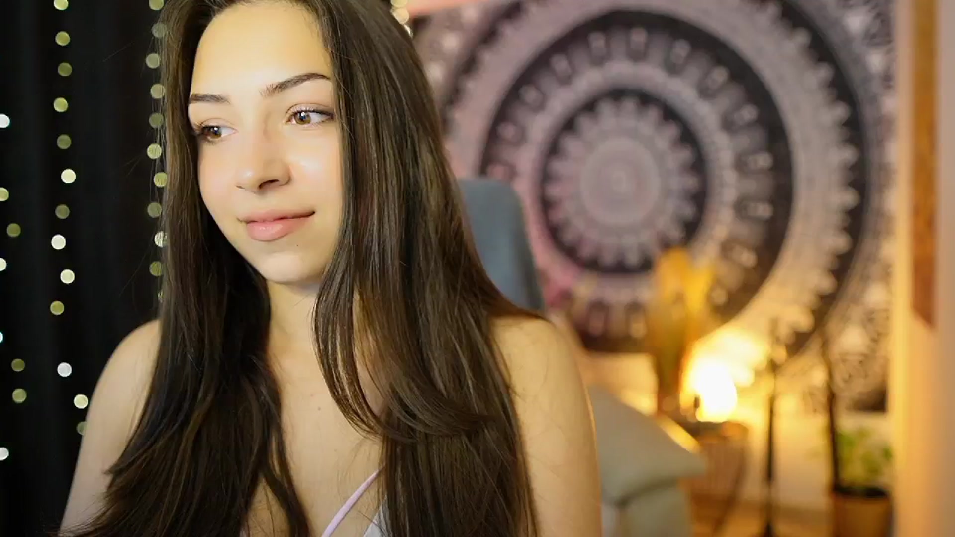 Gallery image thumbnail from Briar__Rose's myfreecams stream on, 07/04/2024, 14:38 image 8 of 20