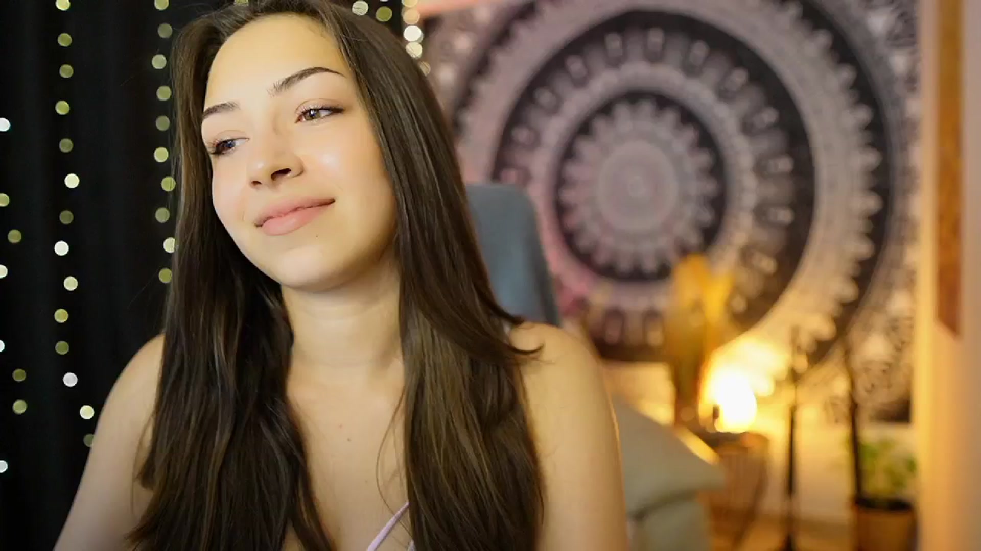 Gallery image thumbnail from Briar__Rose's myfreecams stream on, 07/04/2024, 14:38 image 3 of 20