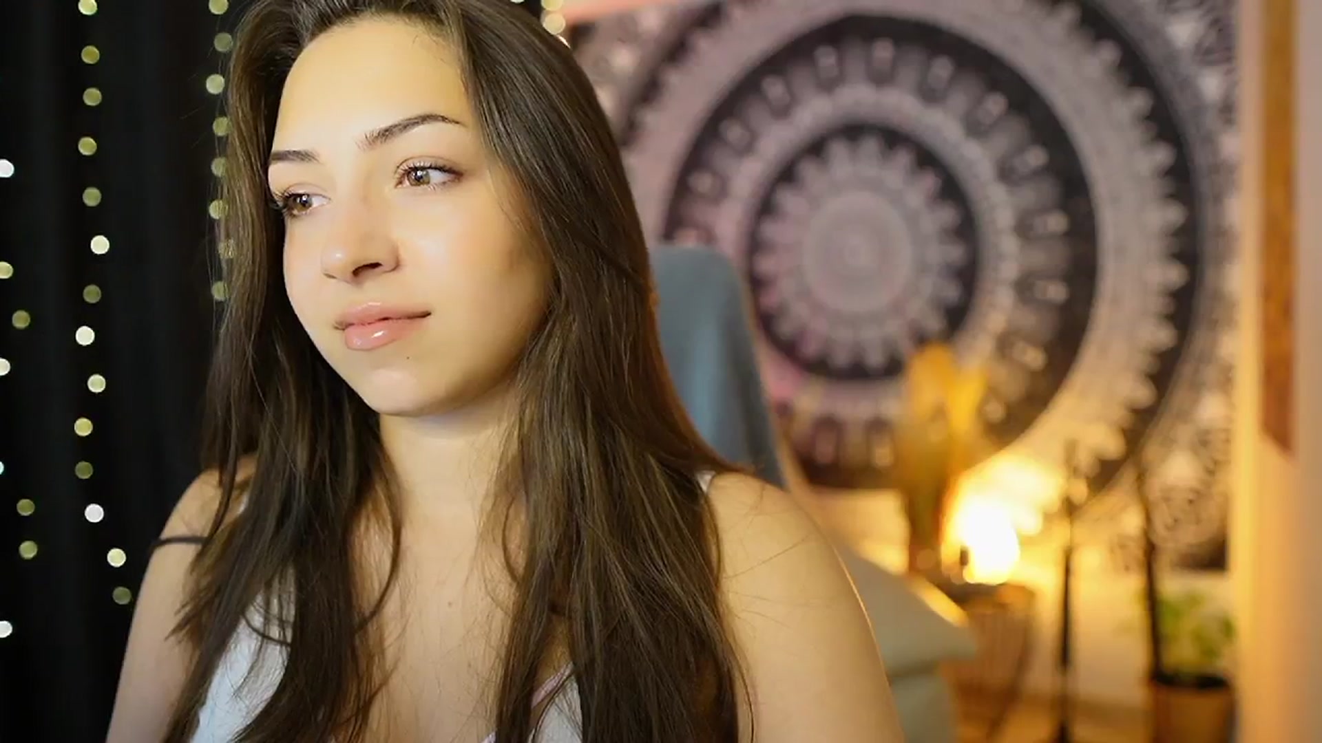Gallery image thumbnail from Briar__Rose's myfreecams stream on, 07/04/2024, 16:35 image 14 of 20