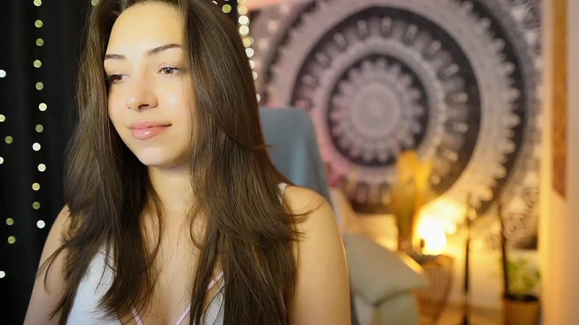 Gallery image thumbnail from Briar__Rose's myfreecams stream on, 07/04/2024, 16:35 image 15 of 20