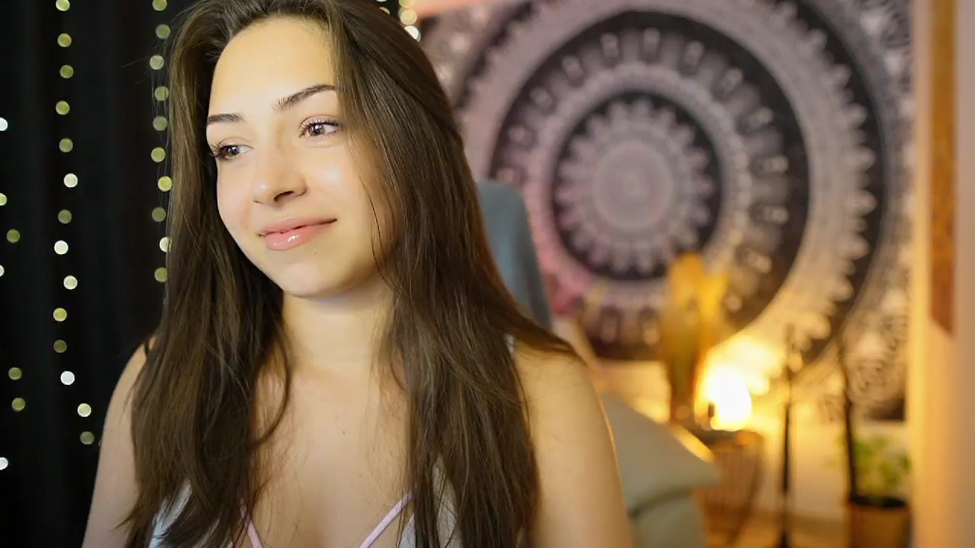 Gallery image thumbnail from Briar__Rose's myfreecams stream on, 07/04/2024, 16:35 image 9 of 20