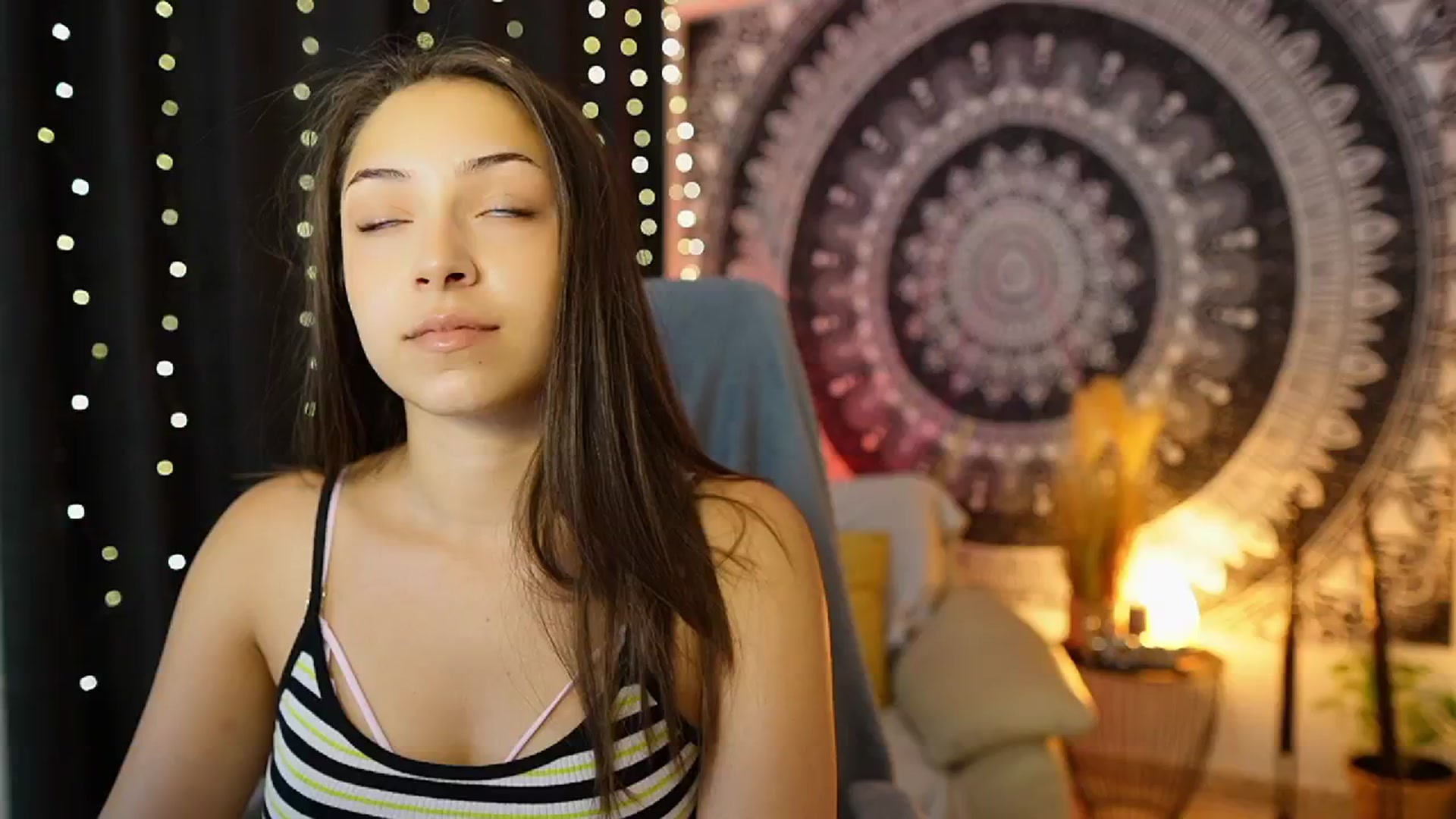 Gallery image thumbnail from Briar__Rose's myfreecams stream on, 07/09/2024, 16:44 image 20 of 20