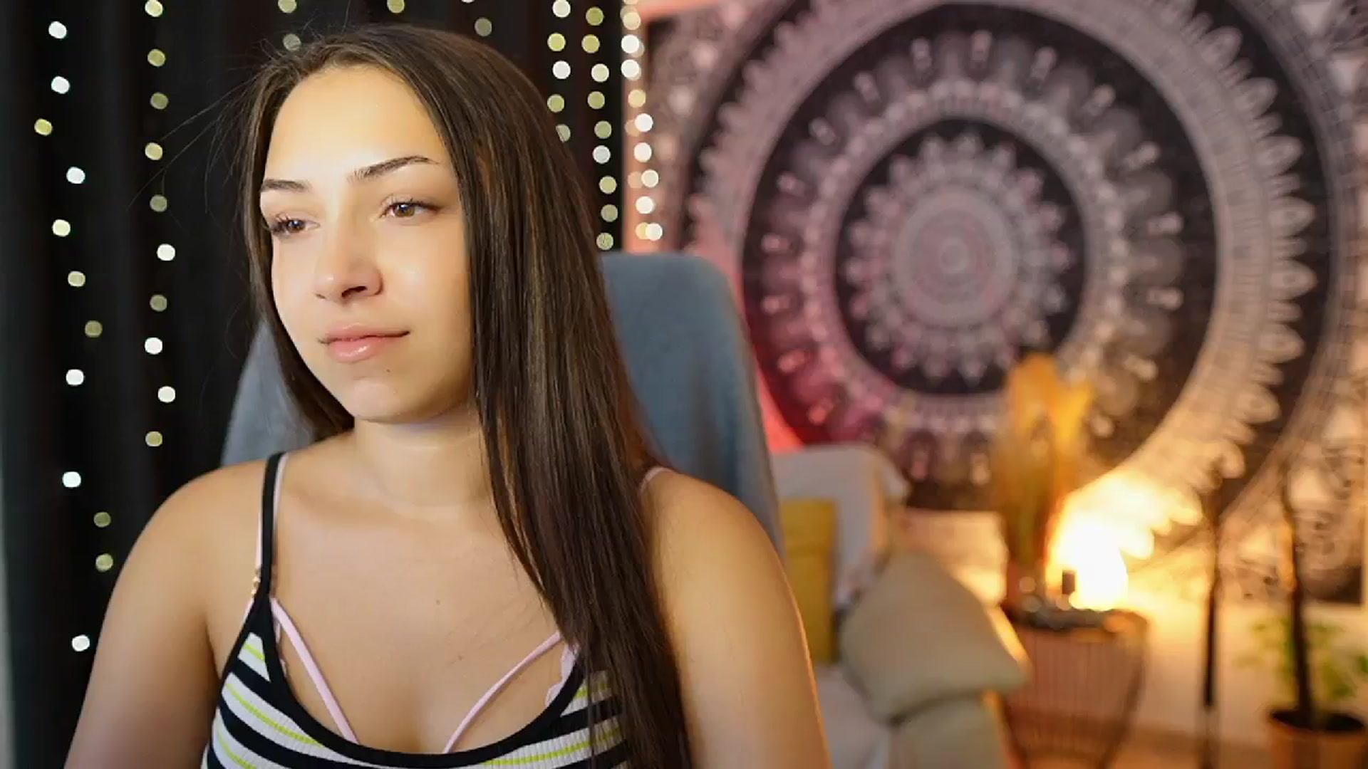 Gallery image thumbnail from Briar__Rose's myfreecams stream on, 07/09/2024, 17:11 image 10 of 20
