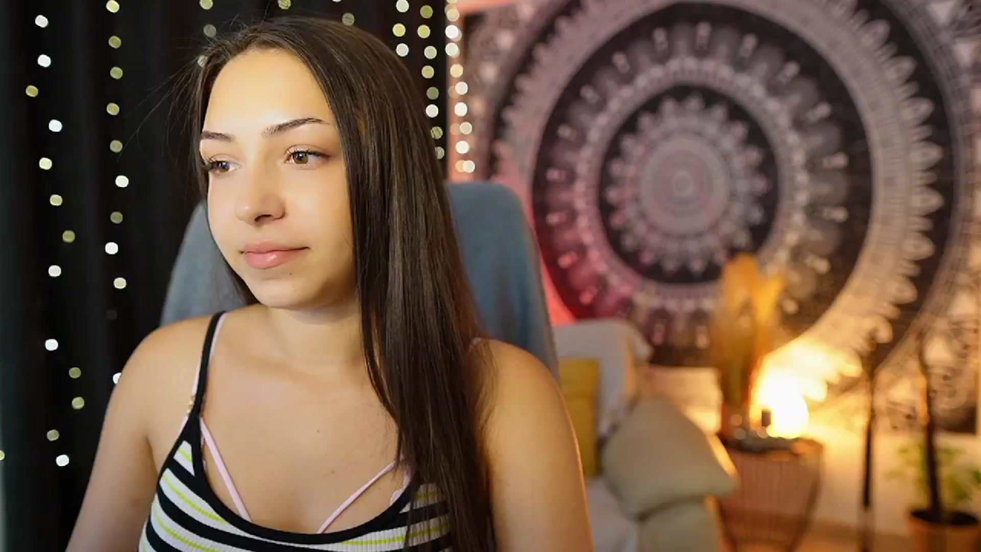 Gallery image thumbnail from Briar__Rose's myfreecams stream on, 07/09/2024, 17:11 image 5 of 20