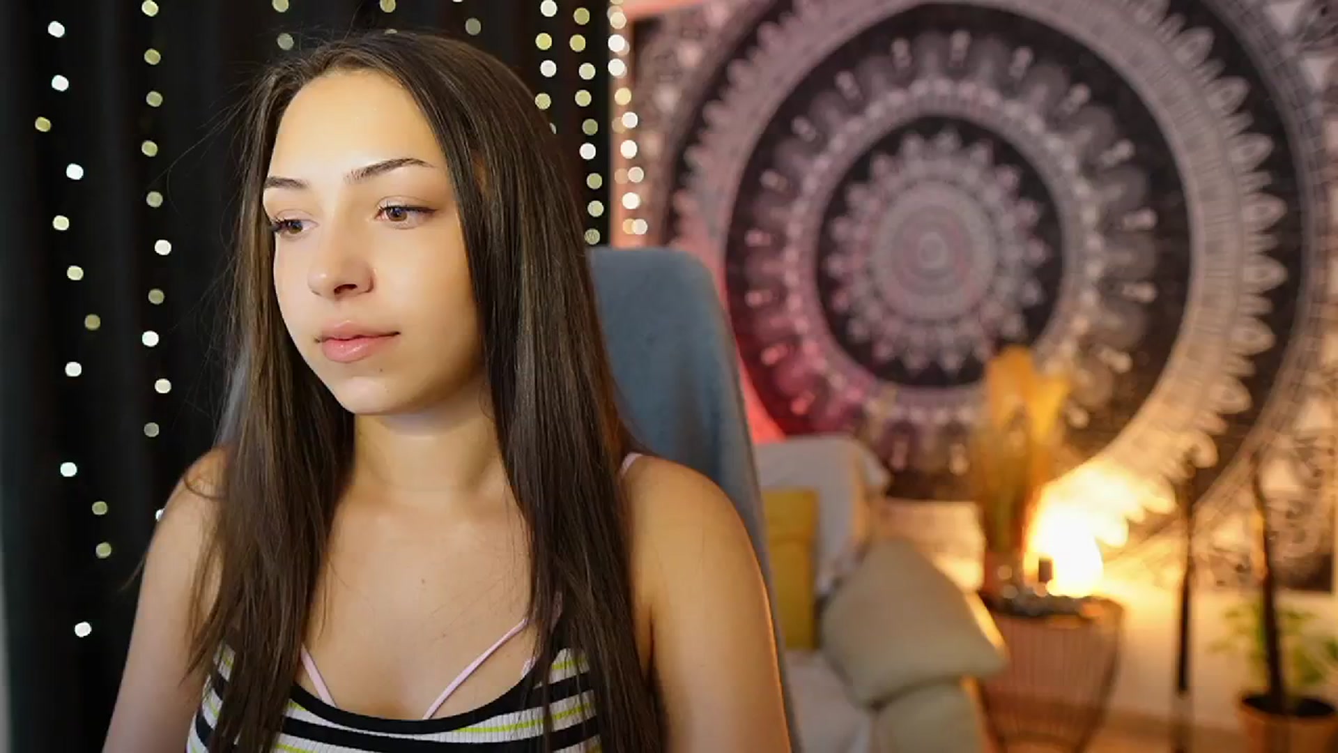Gallery image thumbnail from Briar__Rose's myfreecams stream on, 07/09/2024, 17:11 image 1 of 20