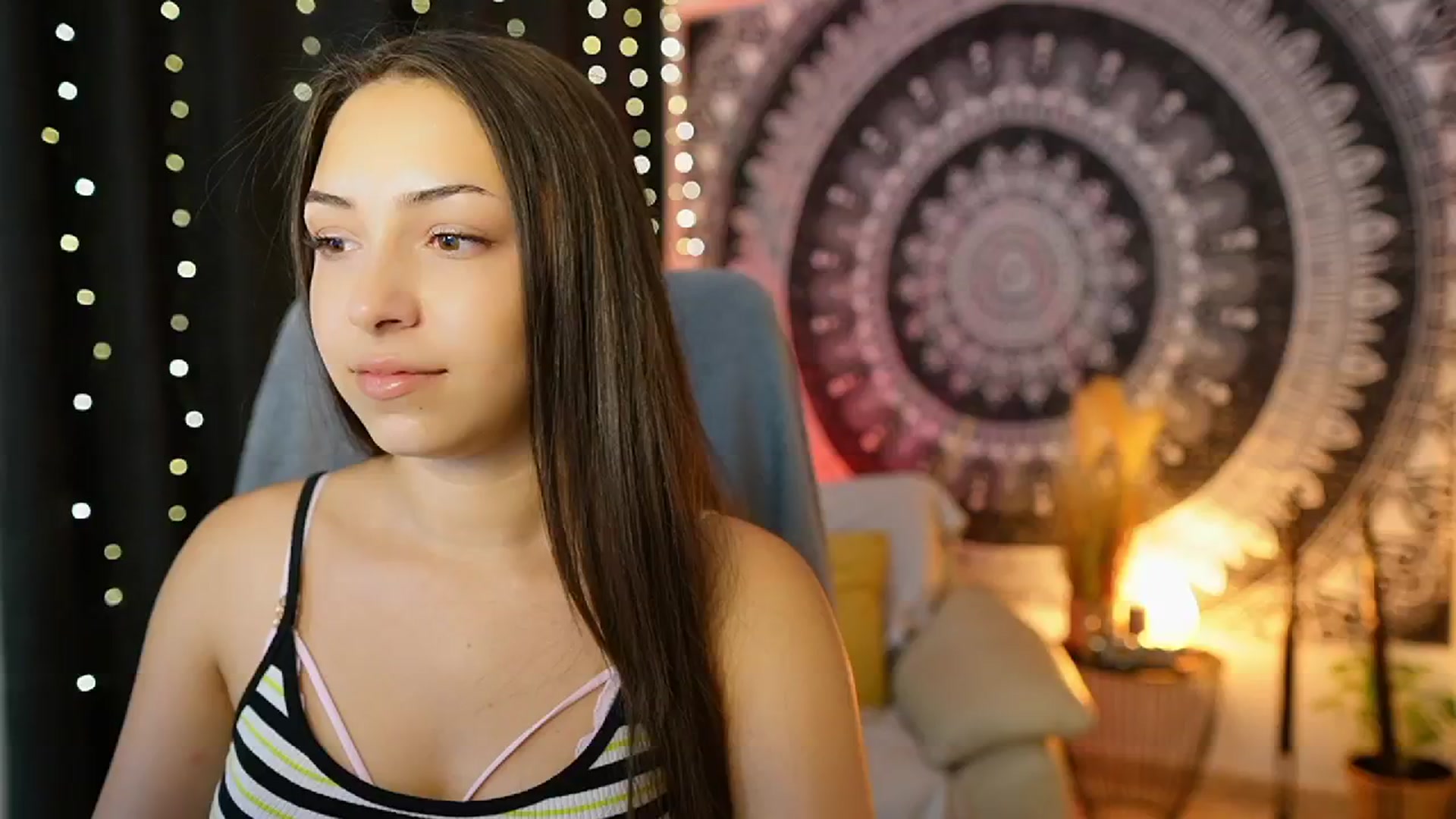 Gallery image thumbnail from Briar__Rose's myfreecams stream on, 07/09/2024, 17:11 image 7 of 20