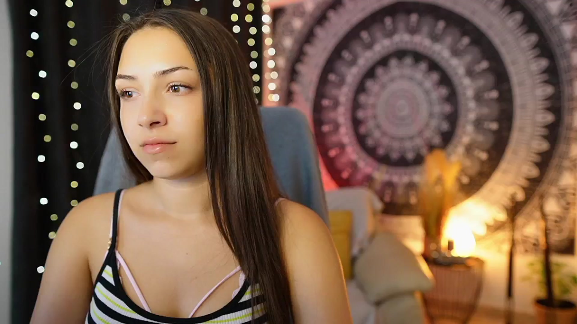 Gallery image thumbnail from Briar__Rose's myfreecams stream on, 07/09/2024, 17:11 image 9 of 20