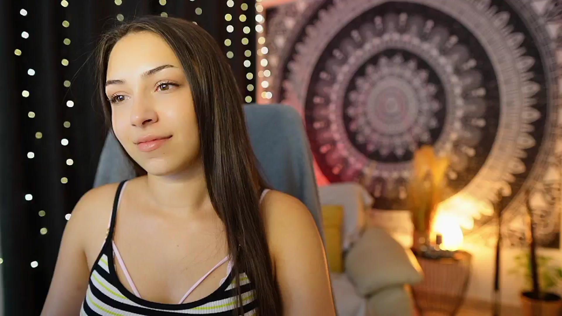 Gallery image thumbnail from Briar__Rose's myfreecams stream on, 07/09/2024, 17:11 image 3 of 20