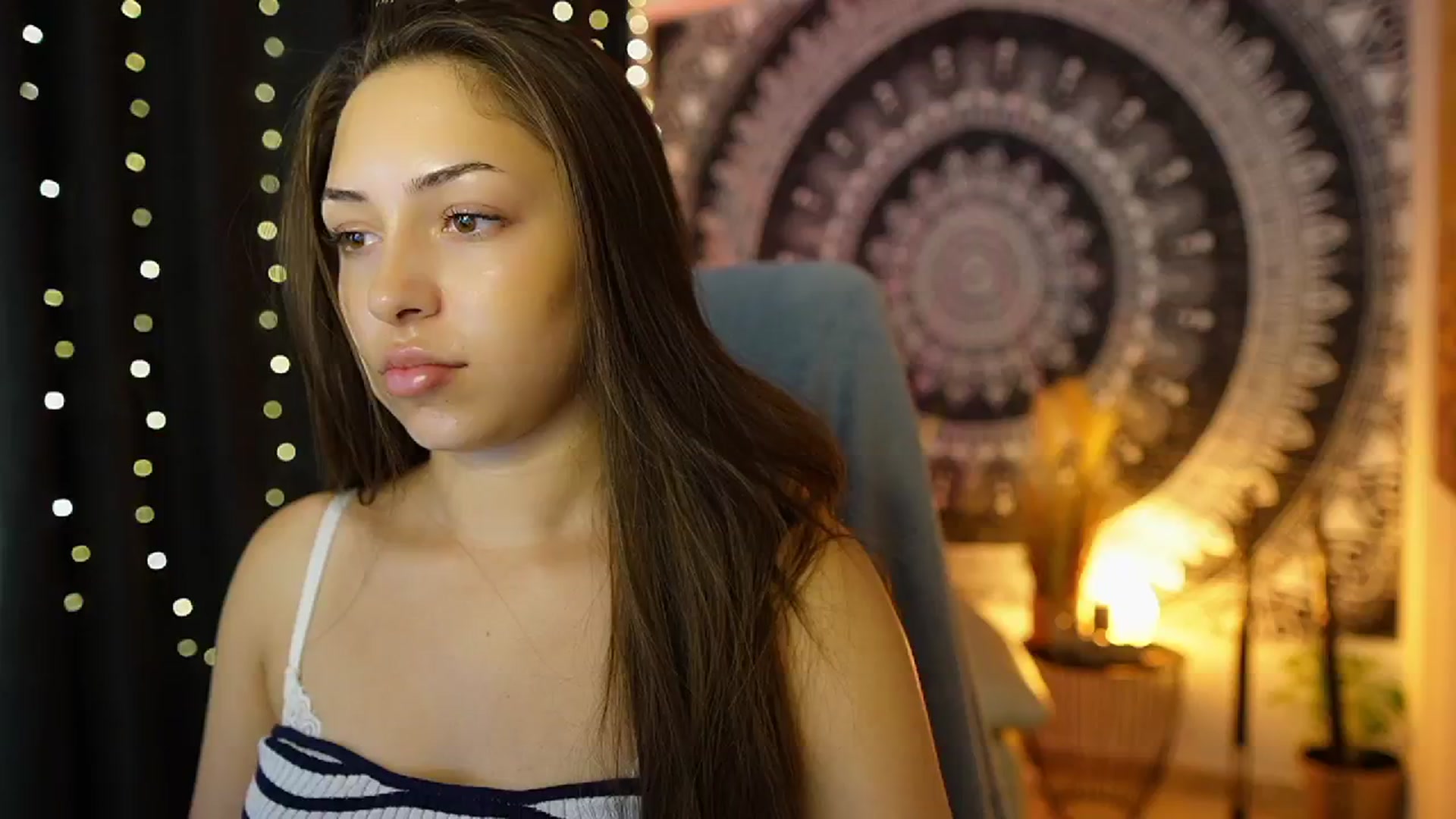 Gallery image thumbnail from Briar__Rose's myfreecams stream on, 07/10/2024, 17:11 image 16 of 20