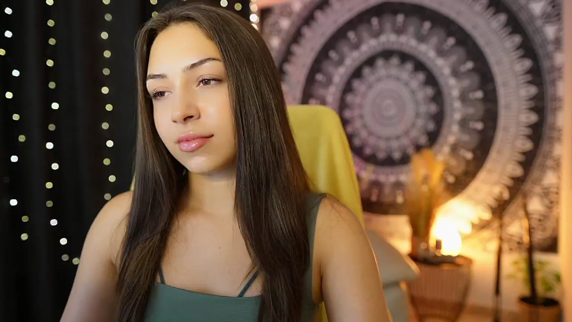 Gallery image thumbnail from Briar__Rose's myfreecams stream on, 07/16/2024, 14:32 image 13 of 20