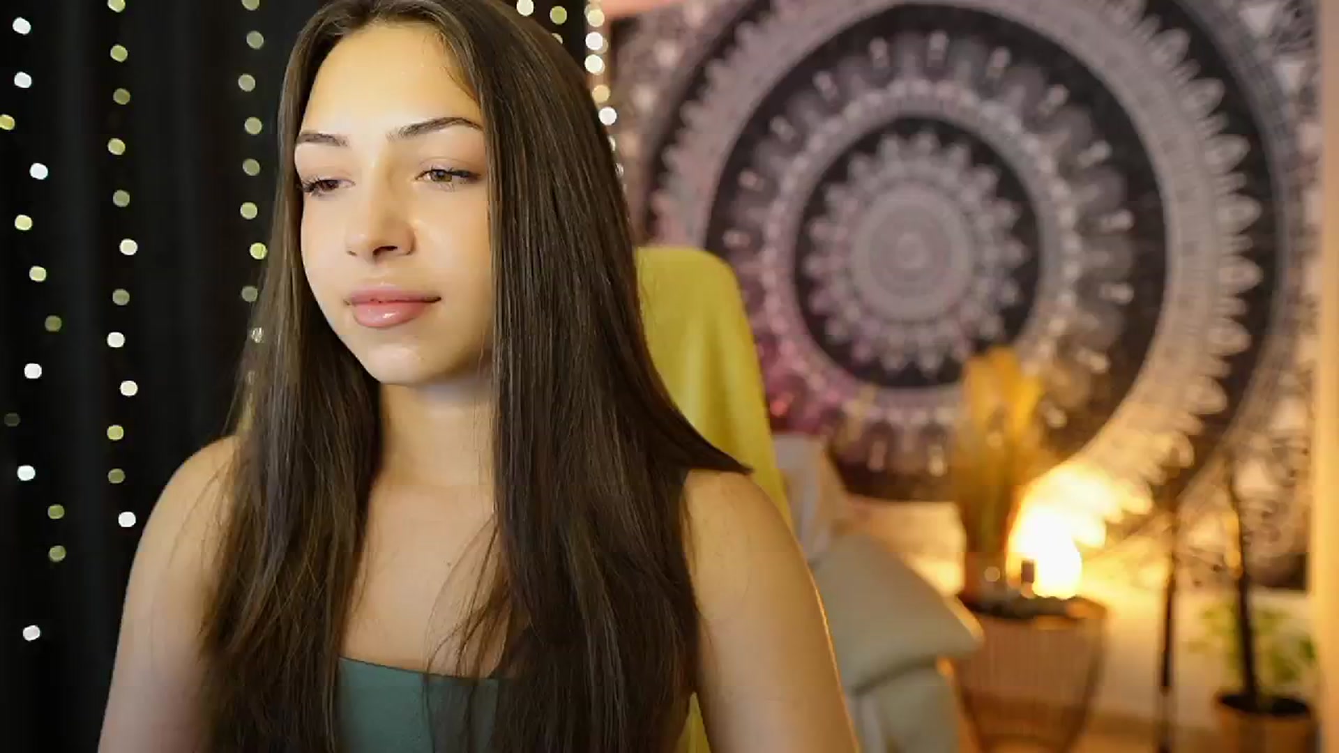 Gallery image thumbnail from Briar__Rose's myfreecams stream on, 07/16/2024, 17:03 image 3 of 20