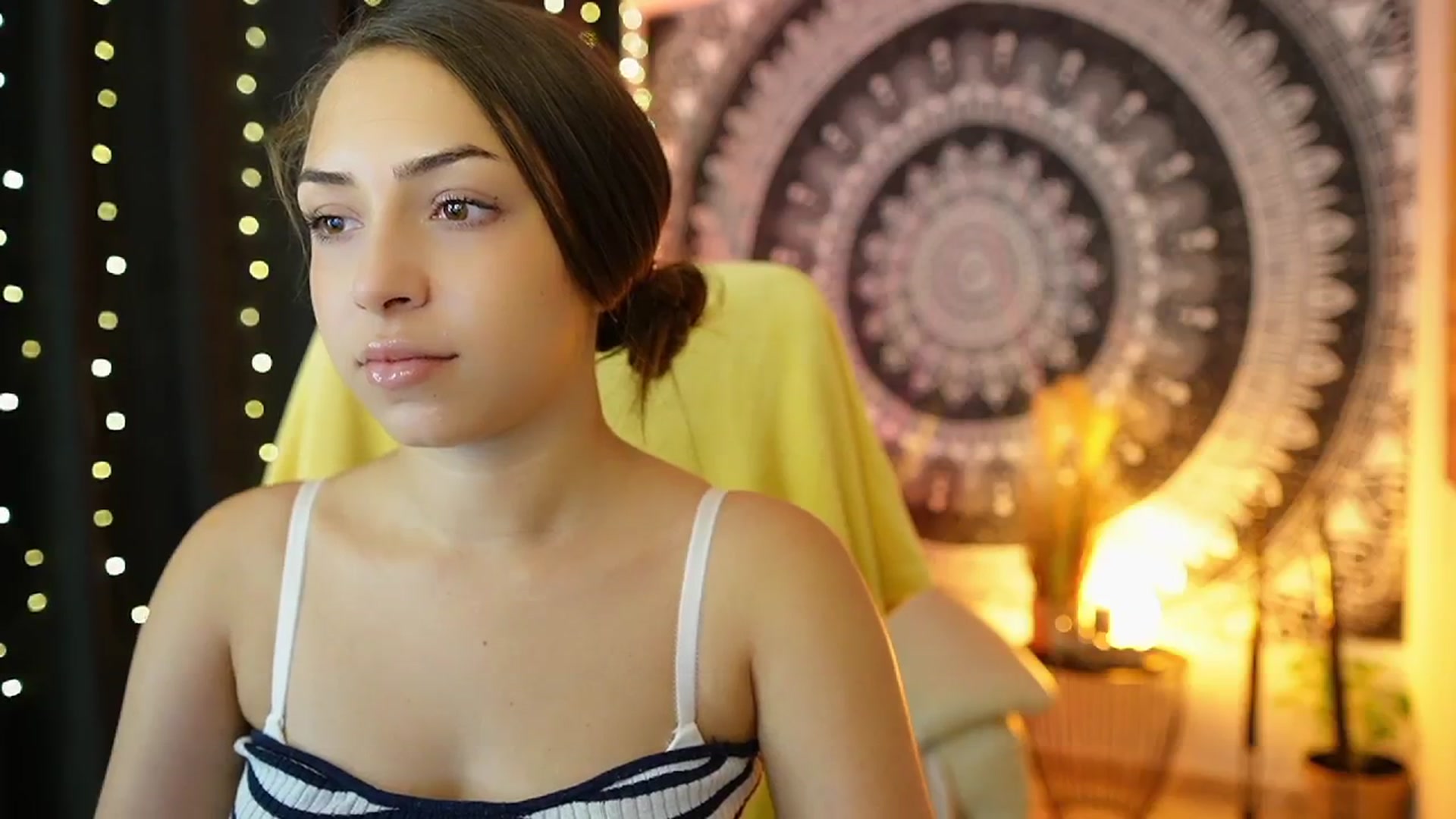 Gallery image thumbnail from Briar__Rose's myfreecams stream on, 07/17/2024, 14:47 image 15 of 20