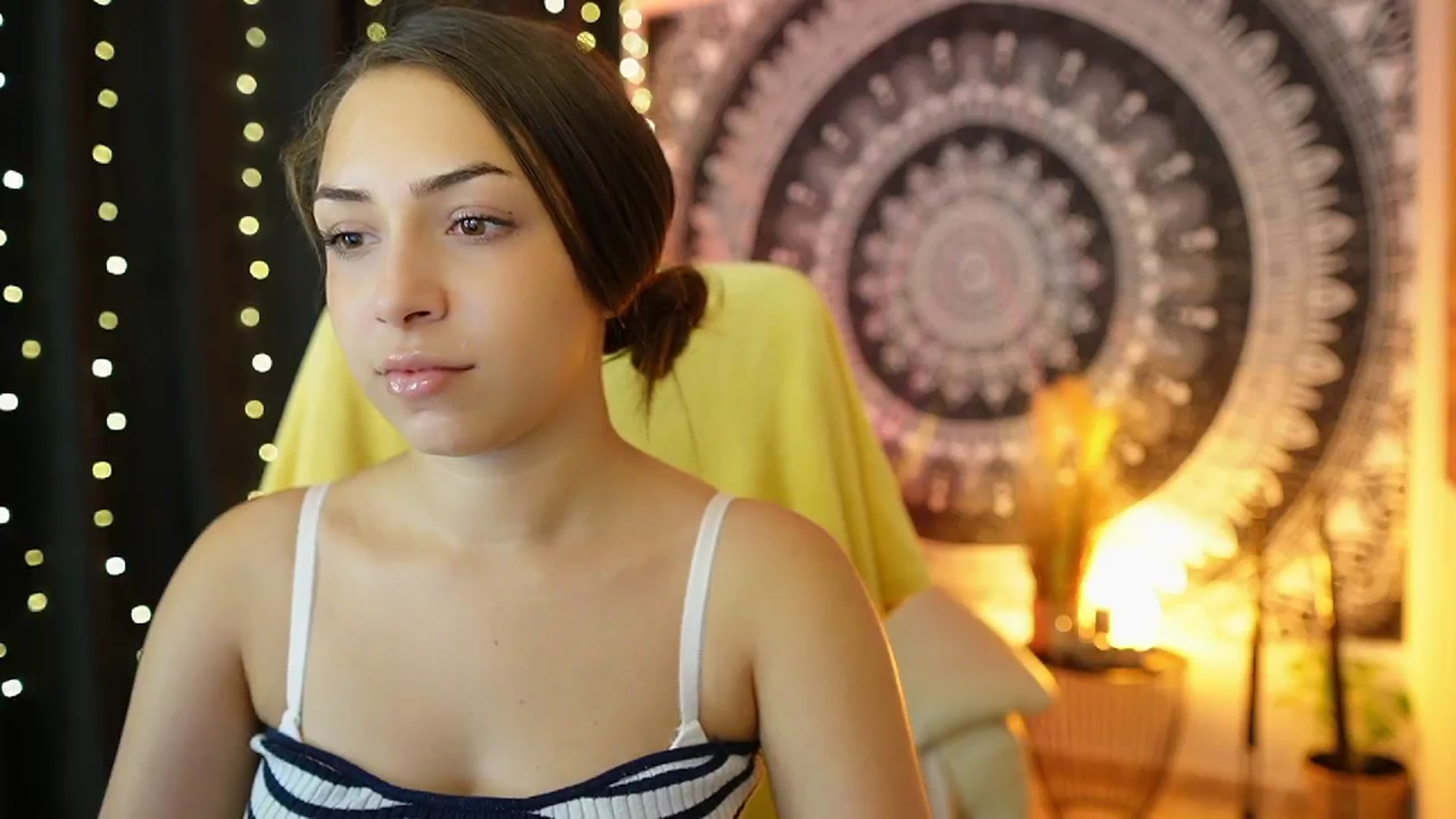 Gallery image thumbnail from Briar__Rose's myfreecams stream on, 07/17/2024, 14:47 image 18 of 20