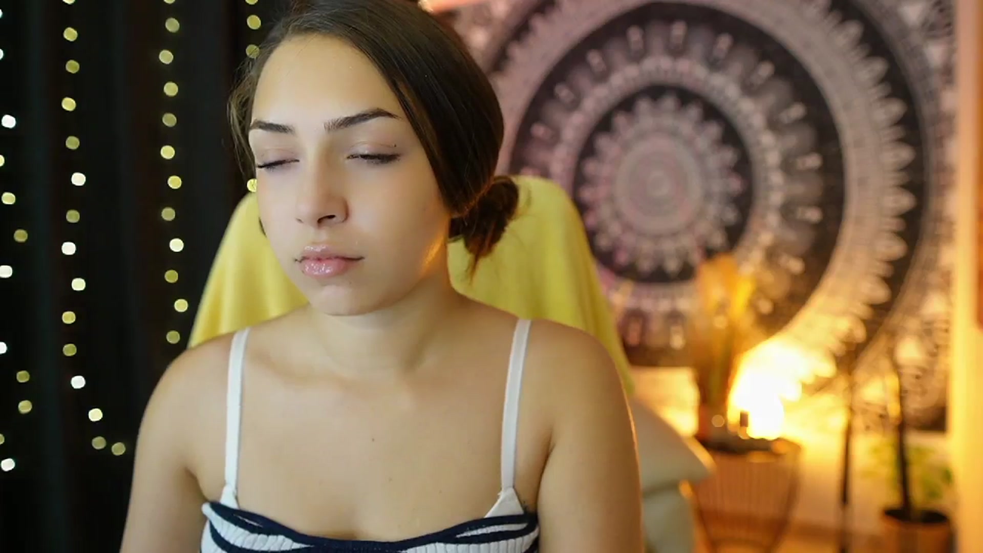Gallery image thumbnail from Briar__Rose's myfreecams stream on, 07/17/2024, 14:47 image 9 of 20