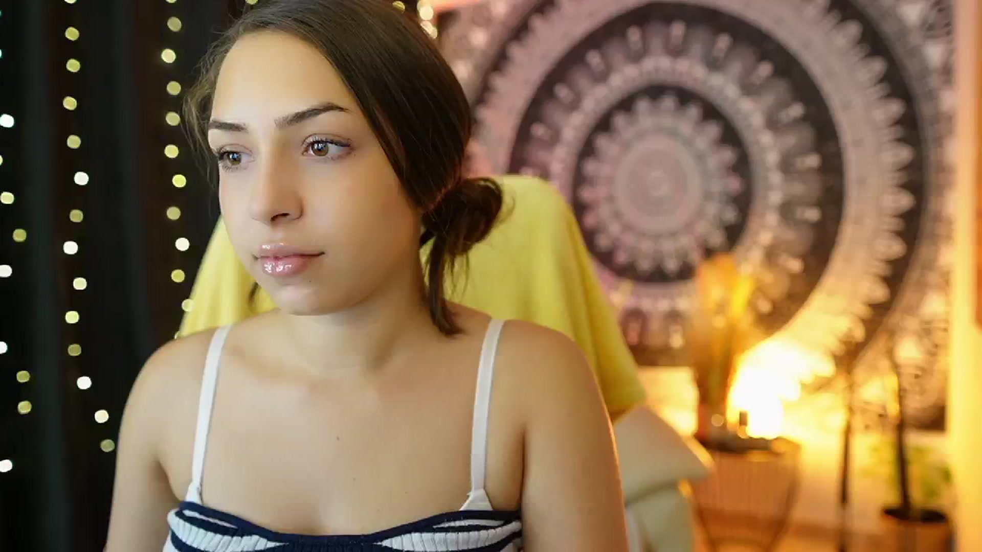 Gallery image thumbnail from Briar__Rose's myfreecams stream on, 07/17/2024, 15:25 image 9 of 20