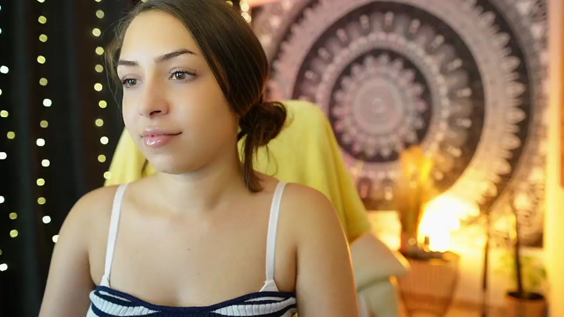 Gallery image thumbnail from Briar__Rose's myfreecams stream on, 07/17/2024, 15:25 image 12 of 20